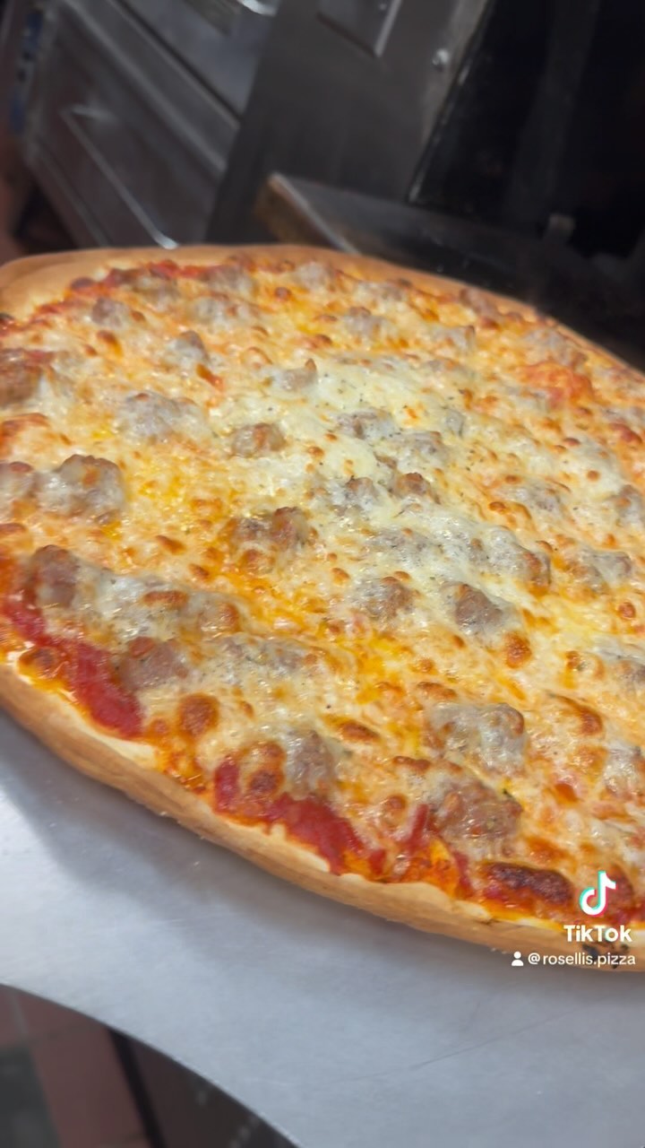 Come and make a sausage pizza with us!