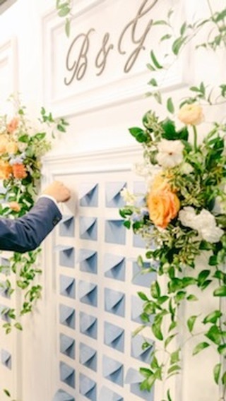 Oh my gosh itโs been a year since this perfect celebration!! ๐ฅ Happy anniversary Bruna & Gabe! This was a dream team and the BEST excuse to make a trip to Vail :) FYI I will ALWAYS travel for installations to help make the wedding go as smoothly as possible. This sweet couple wrote letters that we assembled and created a seating chart out of. If you work with us, weโll make sure you donโt have to worry about a thing! โค๏ธ
P.S. miss yโall!!!
๐ซ @bru.paranhos ๐ฅ
๐ @eventsbymarguerite
๐ธ @laurafoote
๐ @anthia_design
@designworksevents
@grandhyattvail
@vailgolfandnordicclubhouse
#weddinginspiration #rockymountainbride #vailwedding #vailweddingphotographer #vailcolorado #coloradowedding #weddingday #watercolor #watercolorinvitation #seatingchart #seatingchartideas