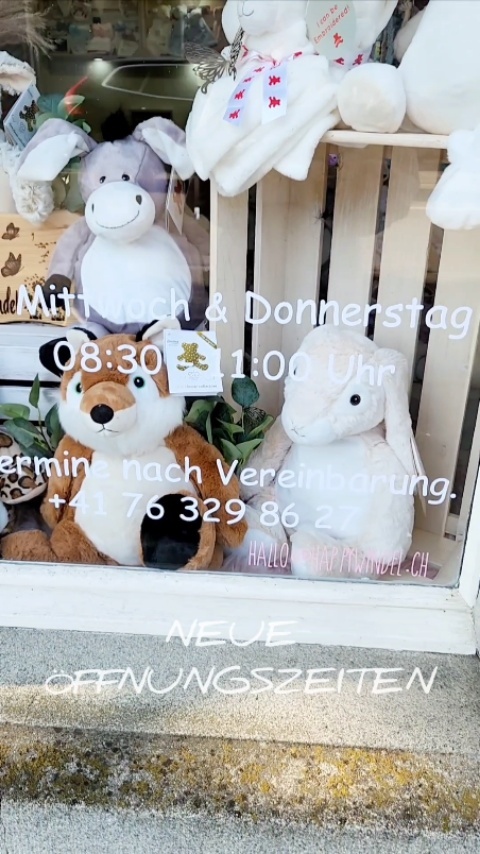 🌸🍀Neue Öffnungszeiten🌸🍀
.
Immer Mittwoch & Donnerstag
ab 8:30 - 11:00 Uhr ist Happywindel
Lädeli offen💕
.
.
#neueöffnungszeiten #schaufenster #handmade #fypシ゚viral #geschenk #happyme #family #babygeschenk #geschenkidee #babylove #handgefertigt #new #presente #accessories