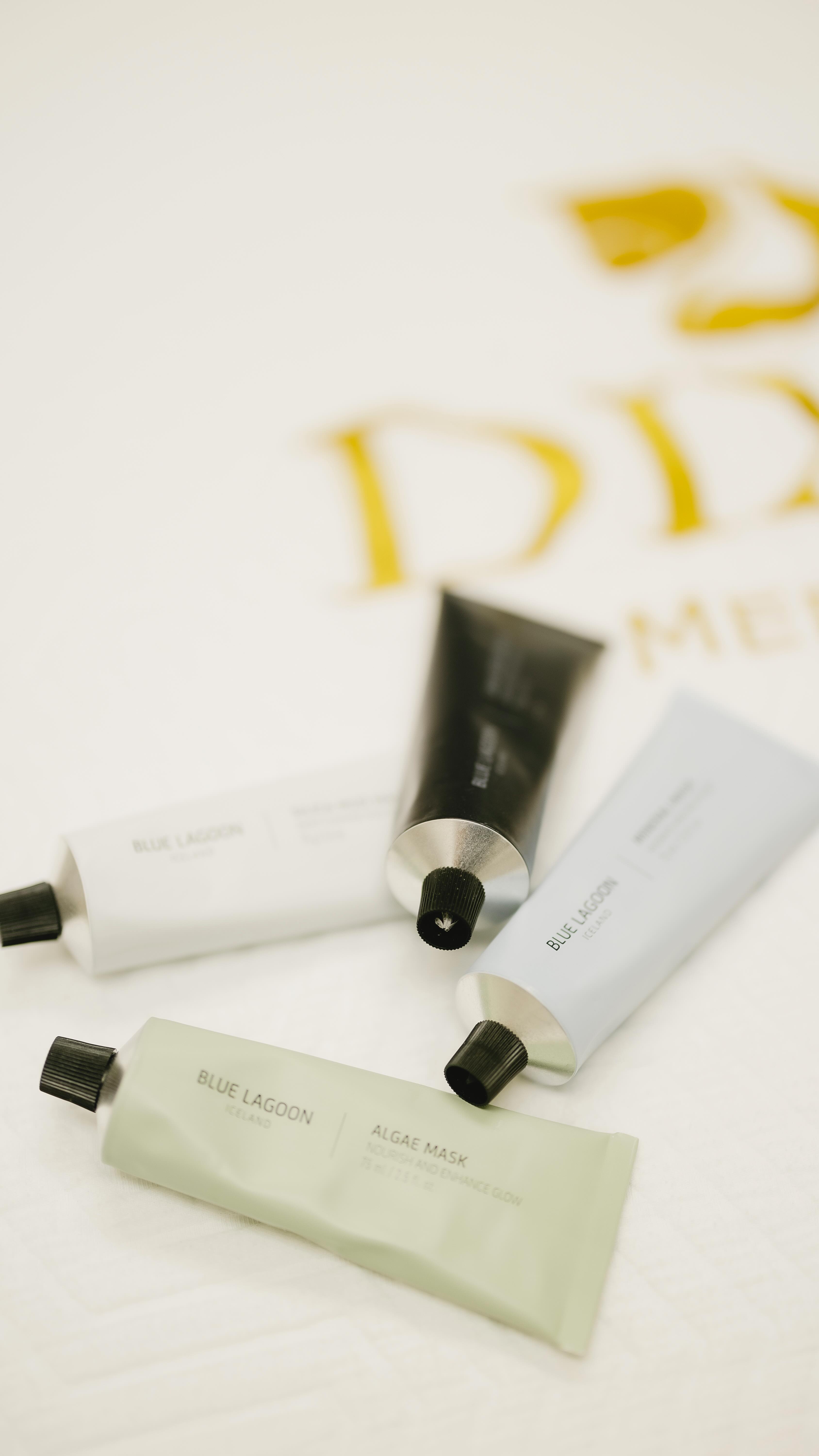 Meet the Gunkie Jar—your skin’s new BFF! 💧✨ This transparent hero collects all the dead skin cells, blackheads, and impurities that our HydraFacial treatment helps you shed. Say goodbye to dirt and hello to a fresh, glowing complexion!💁🏻♀️✨
#hydrafacial #medicalspa #gunkiejar #glowup