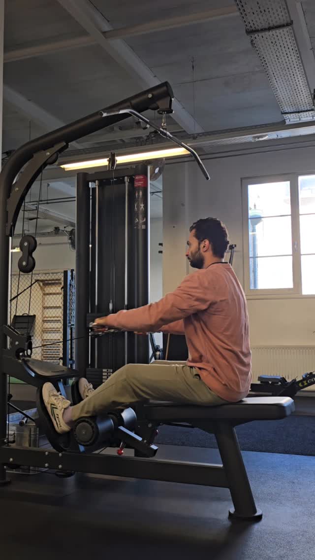 💥 Coach's Top 3 Must-Do Moves for a Killer Workout
Ready to take your workout to the next level? These three exercises will challenge your strength, form, and focus! 💪 Implement that **compression** and **grounding** I’ve talked about, and you'll feel the difference. Let’s break it down 👇
1️⃣ Seated Row with Leg Drive
Think your shoulders and traps are strong? Prove it! Drop the run-up, plant those feet, and row with max tension. Feel the burn 🔥 when you control the weight with pure strength – no swinging, just raw power. 💥 #TimeUnderTension
2️⃣ Front Lever Rows
This one’s a game-changer! Lean forward, push down the lever, and your lats and lower traps will scream for mercy 😅. Keep that form tight — no slumping on the last rep! It’s all about precision. 💯
3️⃣ Horizontal Bicep Curl
Talk about an arm blaster! 🚀 You’re hitting lats, shoulders, abs, and more with this beast. Keep those elbows high for maximum burn, but don’t go too heavy — we’re here for controlled strength, not swinging reps. 💪🔥
💬 Which one of these are you adding to your next workout?
👇 Let me know in the comments, and don’t forget to TAG your workout buddy who needs to try these!
Share your results and experiences — let’s get stronger together! 🙌
#fitnessgoals #strengthtraining #workouttips #StrongerEveryday #calisthenics #gymbuddy #gymhacks #dailyhacks #trainsmart #fitnesshacks #personaltrainer #getfit #USA #ye #dadswholift #sixpack #shredded #fitgoals #couplegoals #healthylifestyle #strong #streetworkout
@prozis