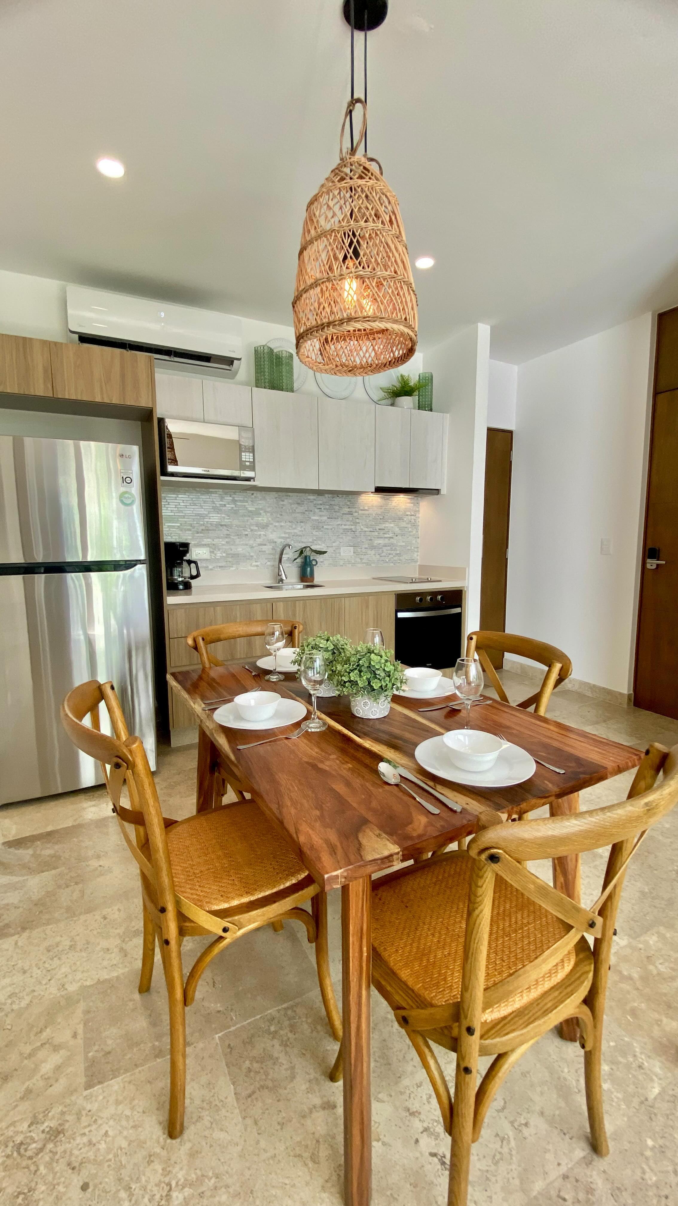 𝗜𝗣𝗔𝗡𝗔 | A PLAY OF POSH PLAYA DEL CARMEN POLISH WITH TEXTURAL TULUM STYLING (2023)
Step into a serene oasis where the beauty of the Caribbean meets refined sophistication. 🌿
This stunning interior design project seamlessly blends the luxurious polish of Playa del Carmen with the organic textures of Tulum, creating a truly unique and inspiring space. Fresh colors and vibrant accents bring a sense of energy to the room, while abundant natural light pours in through expansive windows, making the space feel spacious and airy. Every detail is carefully curated to evoke a sense of tropical elegance, resulting in a retreat that is both refreshing and refined.
To see more of this project, check out our website and stay tuned for more inspired designs.
———
#jgi #jamesgreyinteriors #curatedcaribbeanelegance #playadelcarmen #quintanaroo
#interiordesign #interiordesigner #mexico #méxico #tulum #rivieramaya #puntamita #holbox #akumal #cozumel #pdc #pdcinteriordesigner #architecture #luxuryinteriors #luxurydesign #highendliving #luxuryhomes #luxury #archdaily #interiordecorating #interiorstyling #luxurylifestyle #architecturaldesign #specialtydesign #furnituredesign