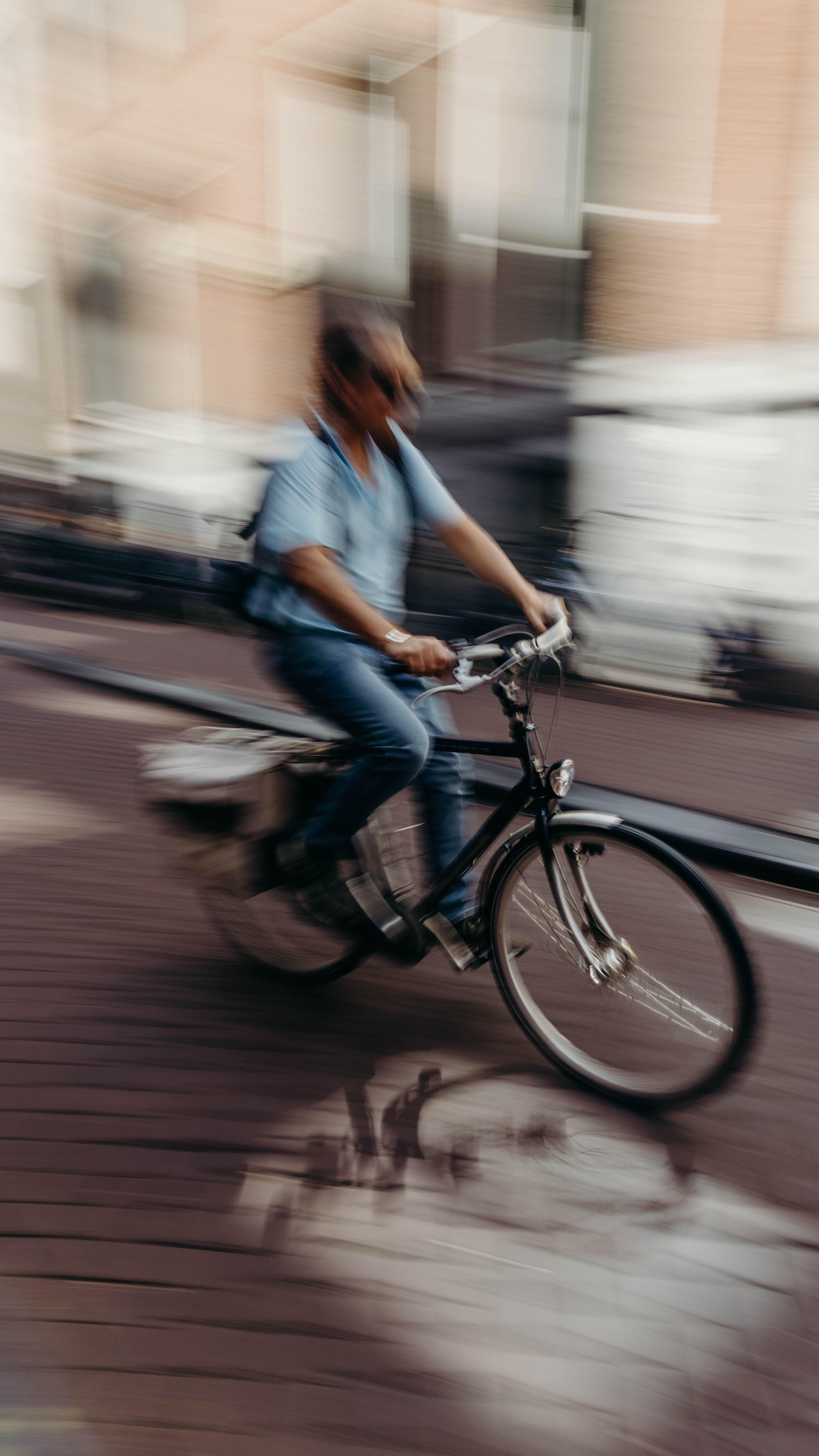 Try this out on your next shoot.
•
•
•
How did I do?