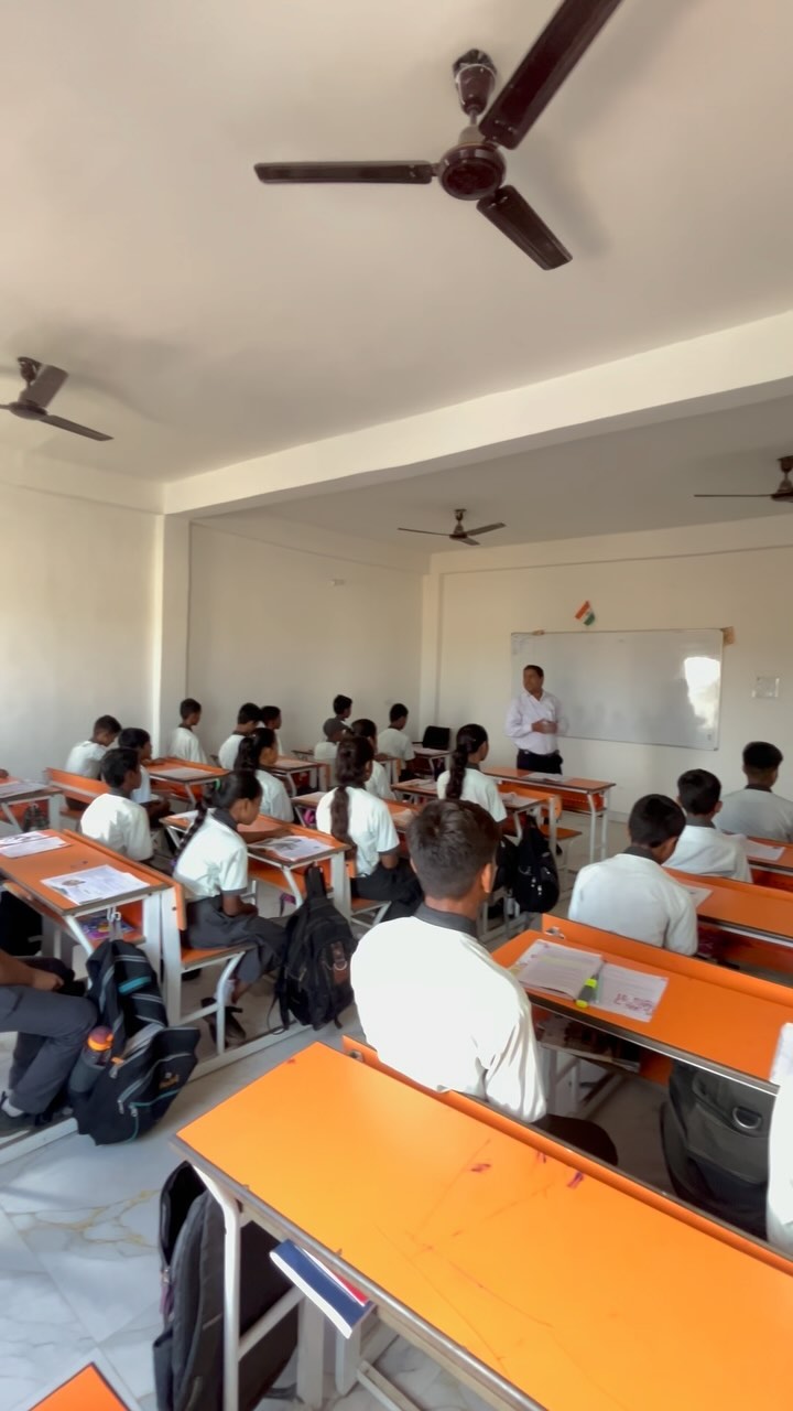 *Learning today, leading tomorrow
*Classroom: where curiosity meets discovery
*Empowering young minds, one lesson at a time
*Knowledge is power, and this is where it starts
Any enquiry / @vivekanandgurukul00
Contact number / 7209074222 , 7209075222
, 7209076222
#reels #reelkarofeelkaro #reelitfeelit #reelinstagram #foryou #explore #biharsharif #schoollife #educationmatters #learningcommunity #schoolspirit #studentlife #teacherappreciation #backtoschool #schoolmemories #educationiskey #schoolpride #ClassroomOrganization
#teachingideas
#LearningEnvironment
#ClassroomInspiration
#TeacherLife
#ClassroomManagement
#EducationMatters
#classroomgoals
#BiharShari #NalandaDistrict
#BiharTourism #SharifOfBihar