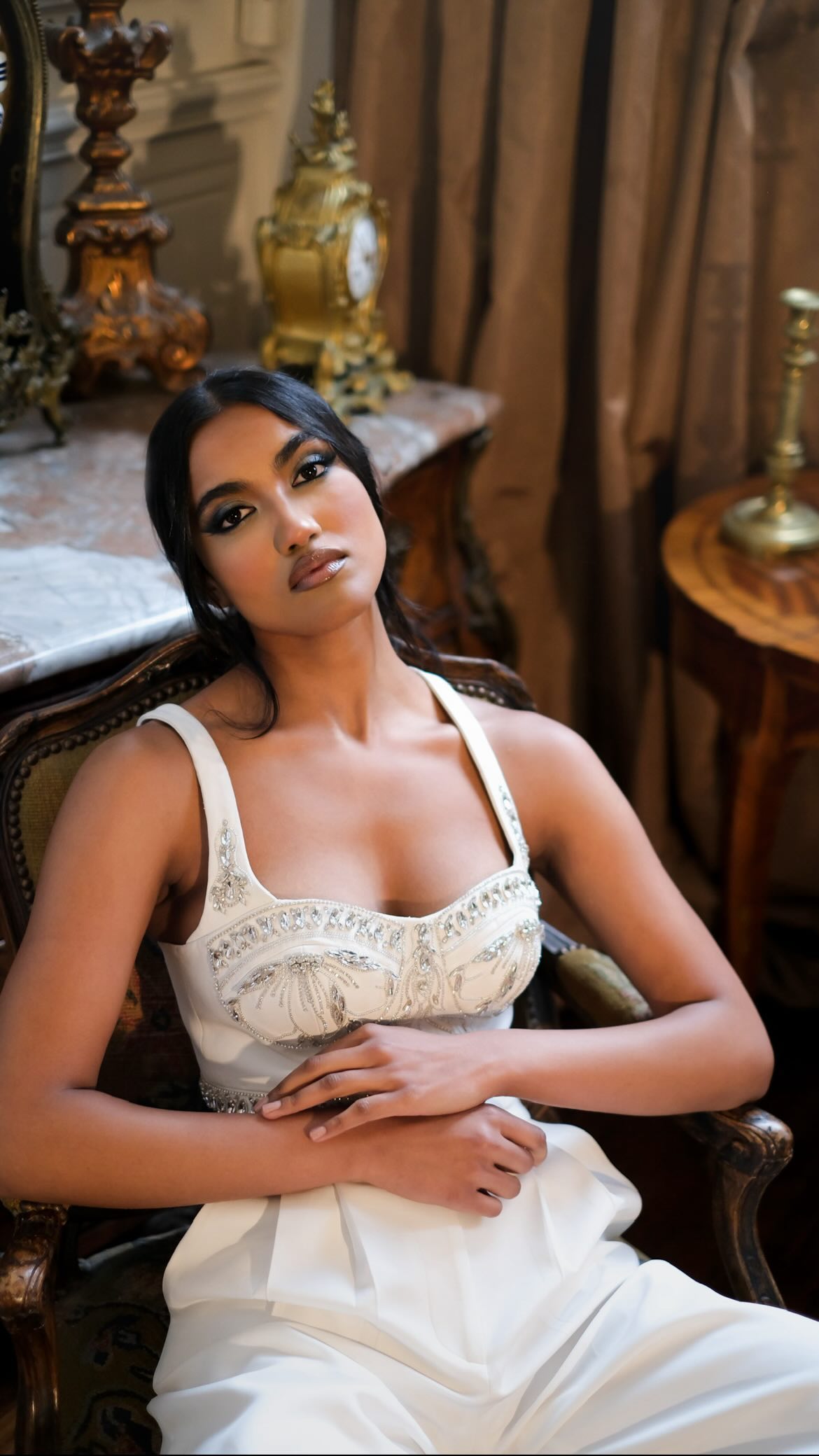 Your fashion brand deserves content that slays and tells your story 🪩🩷
If you’re ready to make your brand pop with killer visuals that show off your style, slide into my DMs!
Let’s dream big and get creative 🎬
Beautiful clothing by @ash.aalia
#FashionShoot #FashionContent #FashionPhotography #FashionDesigner