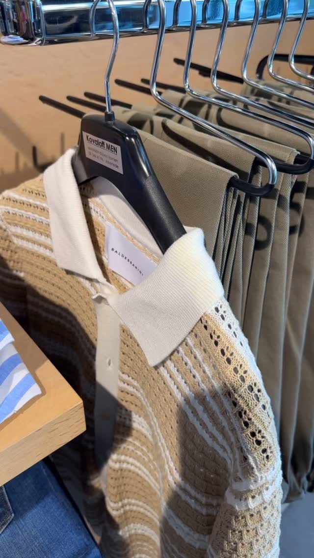 Zomerse outfit nodig? Kom langs en ontdek onze winkel en collectie! Iedere donderdagavond open tot 22u! #kovaloff #menswear #outfit #assenede #mannenkledij #mensfashion #trouw #maatpak #casual