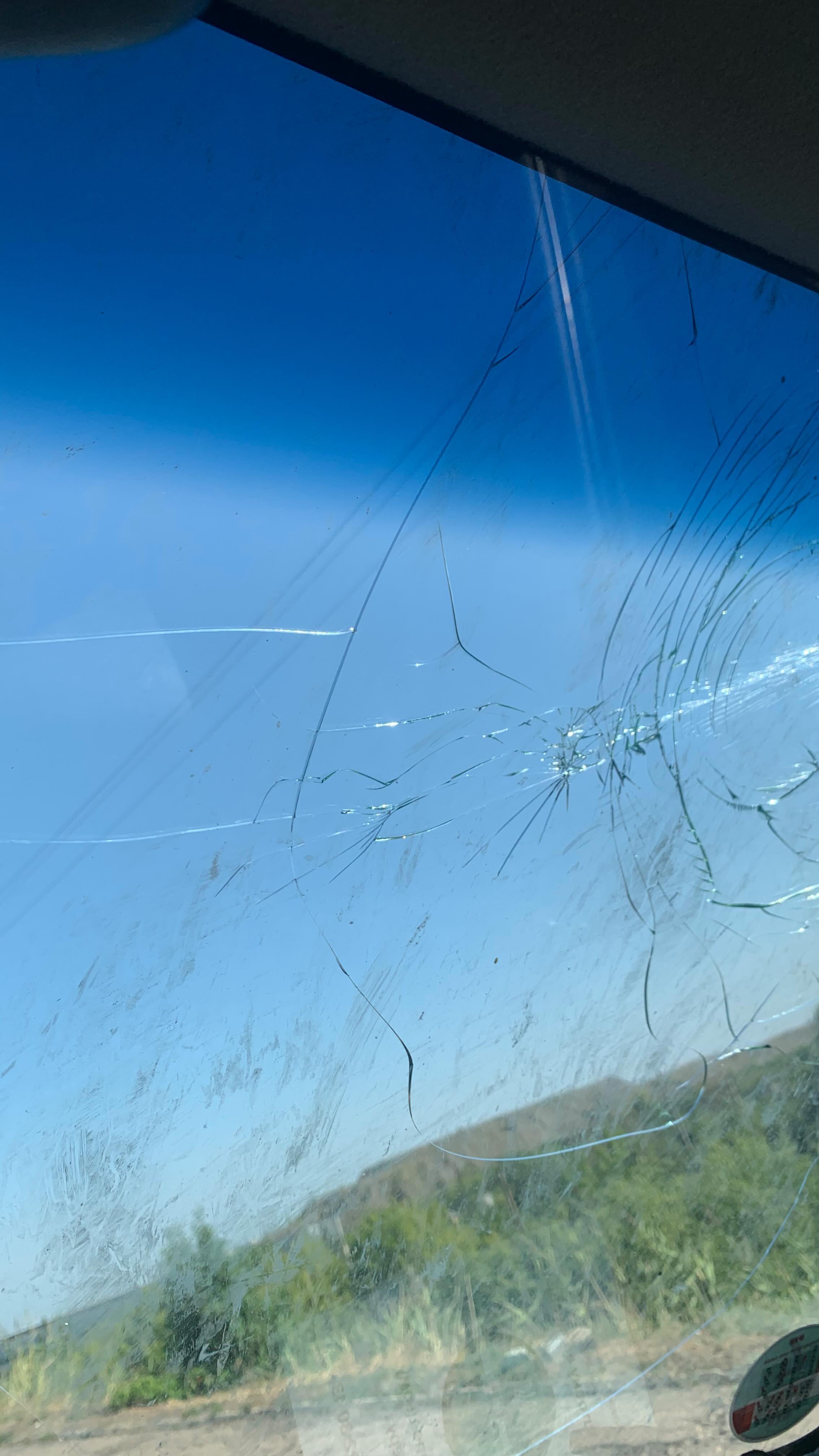 How to fuck three cars and almost die twice in two days: part 1.2 - arriving at the shelter
#frontline #war #wari̇nukraine #volunteer #humanitarian #evac #evacuation #humanitarianaid #humanitarianmission #mitsubishi #windshield #pajero #donate #donbas #drone #fpv #fpvdrone #keepsupporting #medic #racing #volunteerlife #ngo