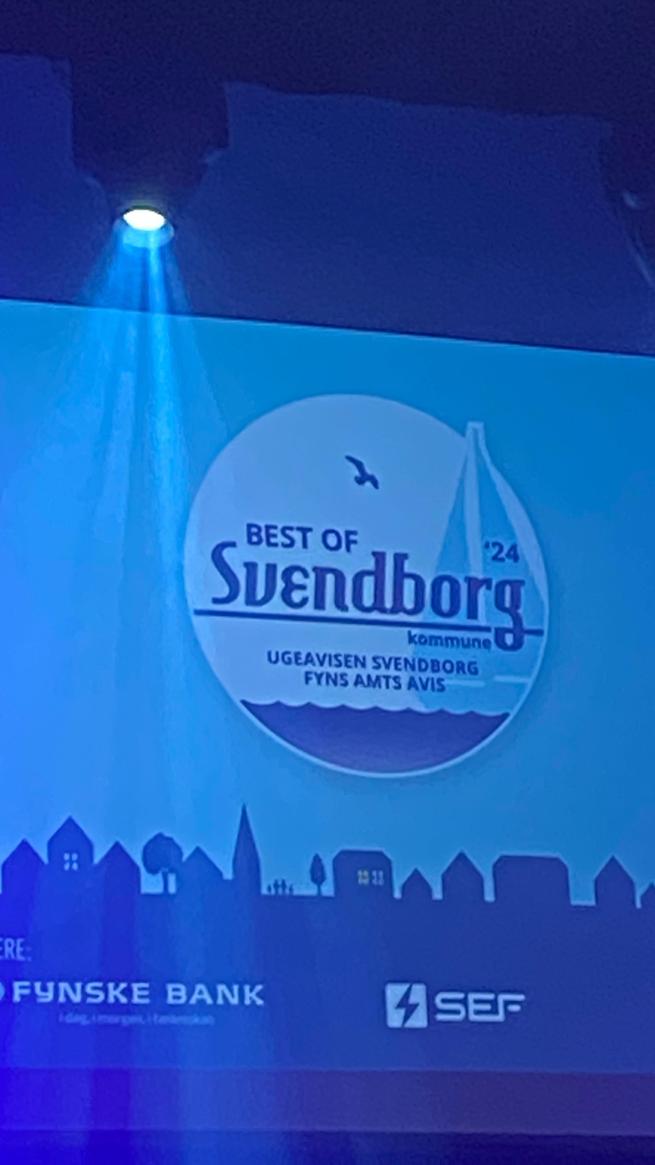 Yeaaaa vi vandt hel klart det største bifald - og det siger vi KÆMPE tak for 👏👏👏
Og selvfølgelig siger vi også et stort tillykke til CC Jensen, som løb med titlen Best of Svendborg, lokalt erhverv 🎉
#bestofsvendborg #bestofsvendborg2024 #work2gethertinghuset