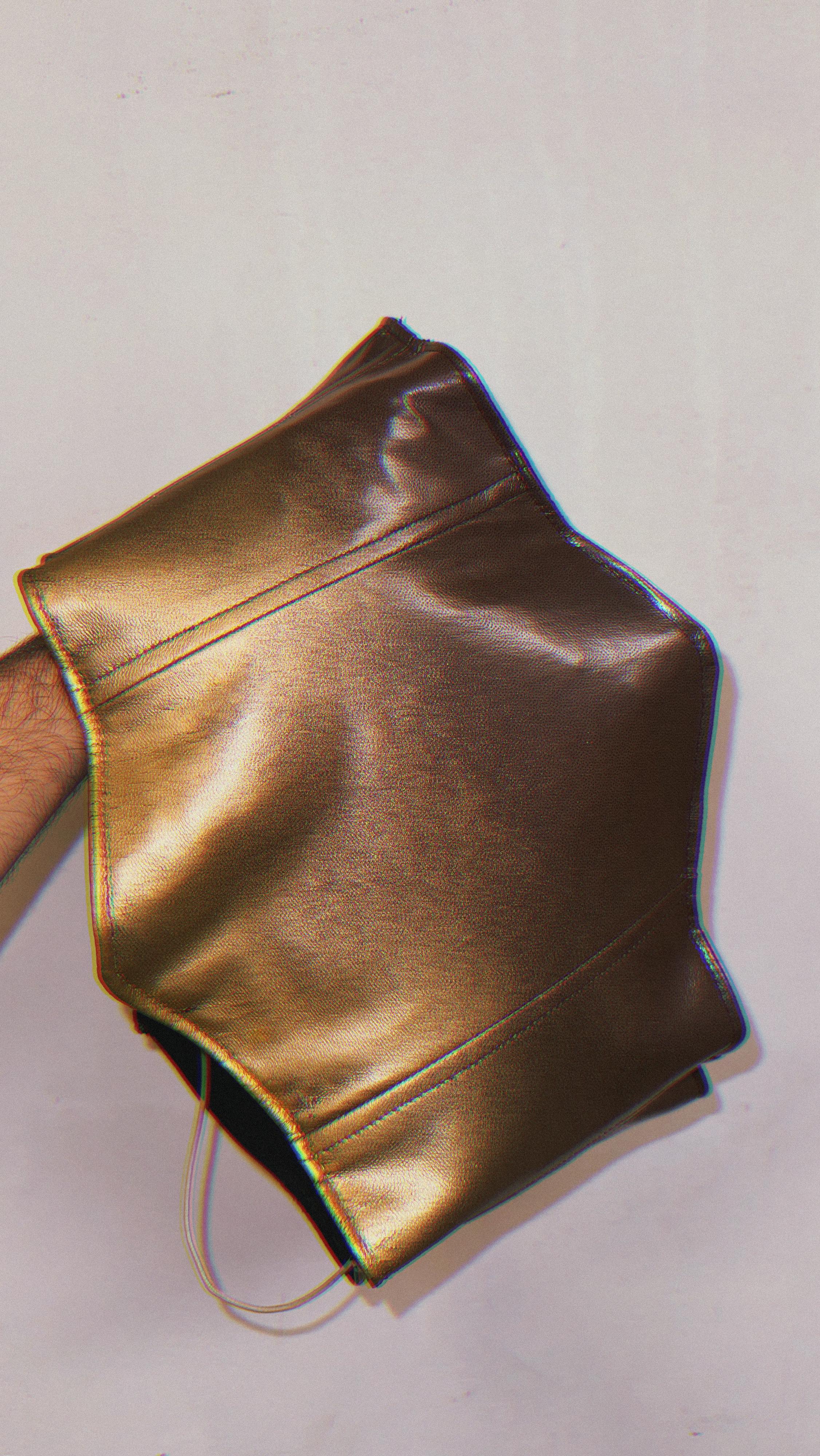 Brown & Gold Corset
Fake Leather
Size : waist 66 to 75
90€ (+shipping)
#costumedesigner #dragcostume #costumedesign #sewing