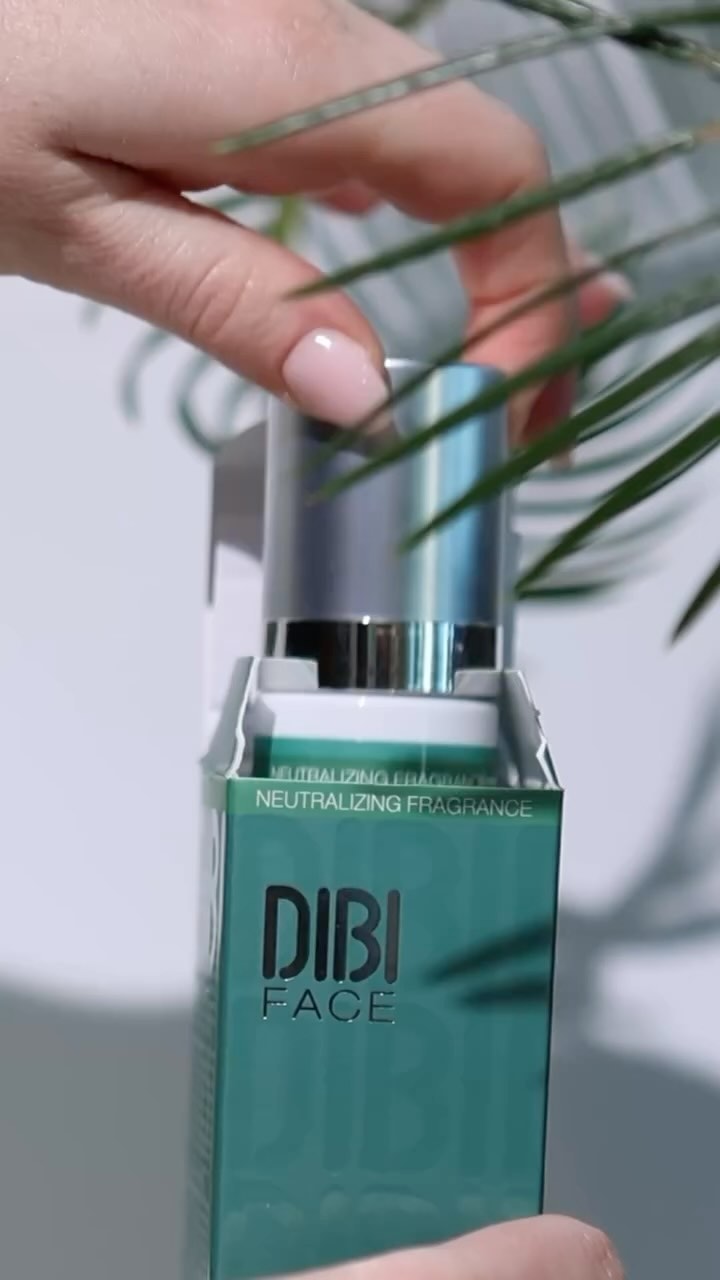 Struggling with excess oil and enlarged pores? Our Pure Equalizer Moisturising Mattifying Fluid is designed specifically for combination and oily skin.
This targeted formula reduces pore size and controls excess sebum, giving your skin a balanced, mattified look!
All DIBI Milano products are available for purchase at any of our partnering clinics.