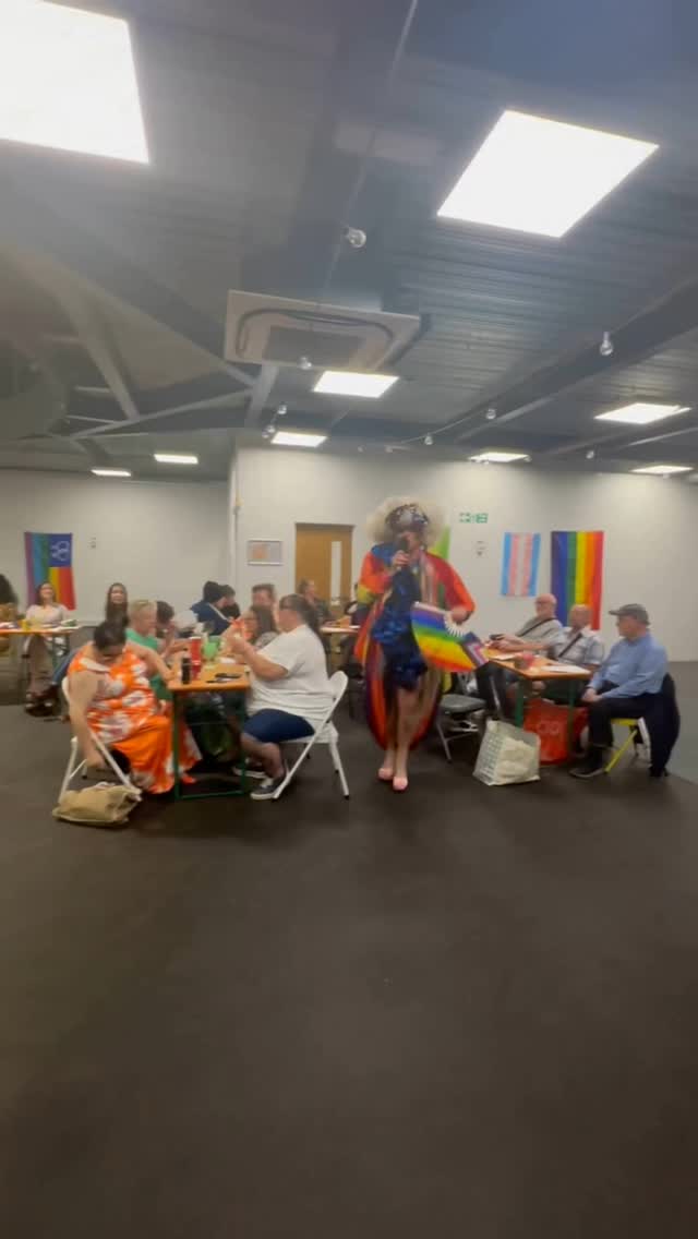 Well done to all this Pride Quizzers last night in Basildon…congrats to Hayley & Jackie joint winners with 35/50! Thanx Max for looking after Chamx ♥️U #chamonix #basildonpride #dragquiz #pridemonth #weloveharveymilk