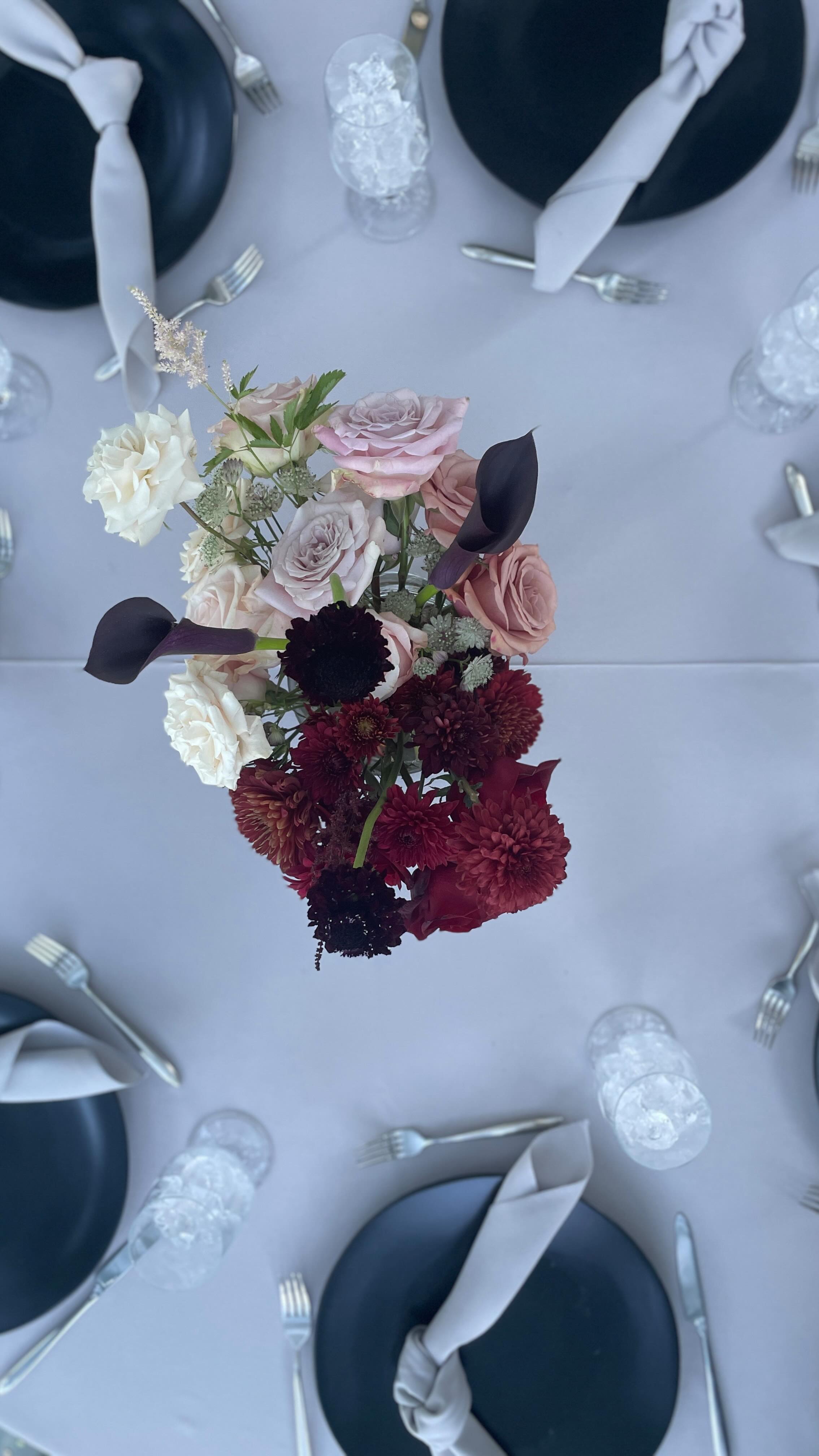 Gorgeous dinner tonight brought to you by @stockbarreltx @stems_and_things @therender.events