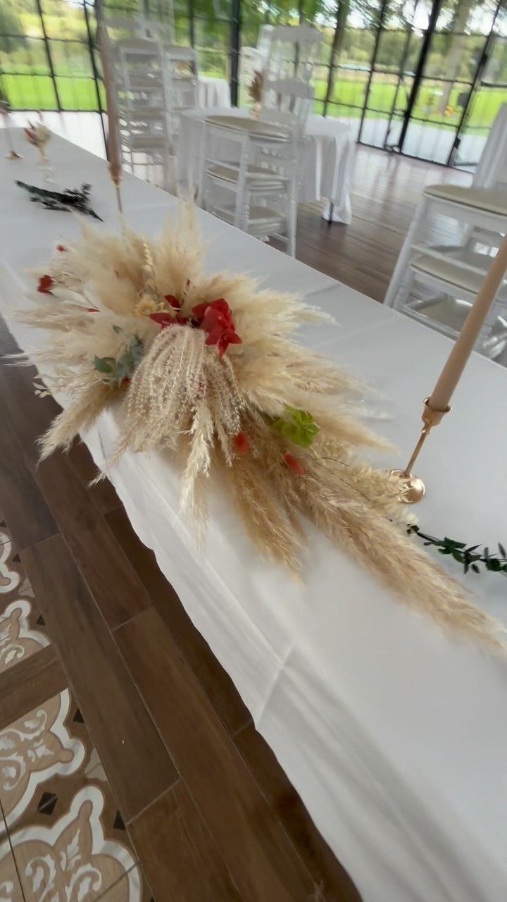 Installation des centres de tables #fleurs #breizhloue #breizhloue_fleurs #mariage #bretagne