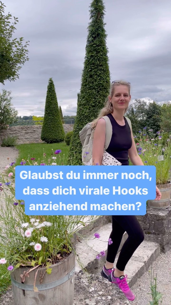 👉🏻 3 Strategien, die essenziell sind, um dein Onlinebusiness nachhaltig aufzubauen und Sog zu erzeugen:
Der Mechanismus, wie du immer neue und passende Wunschkunden auf dein Profil lockst, ist immer der gleiche. Egal ob du ein autoritäres Auftreten, eine liebevolle Art an den Tag legst, oder einfach nur crazy kreativ und wild bist. 🦄
Auch ich musste erstmal an diesen Stellschrauben arbeiten, und seitdem ziehe ich genau meine Wunschkunden auf mein Profil
🔩Stellschraube 1: KLARHEIT: Potenzielle Follower müssen auf den ersten Blick erkennen, für was stehst du. Was bietest du an, welche Probleme löst du und welcher Typ Mensch bist du. Du brauchst also eine glasklare Positionierung.
🔩Stellschraube 2: PERFEKT MATCH Gefühl: Deine Kunden wollen sich verstanden fühlen. Zeige ihnen, dass du sie absolut verstehst. Ihre Gefühle, Gedanken, Sorgen und Nöte. Hole sie in deiner Kommunikation genau da ab wo sie gerade stehen.
🔩Stellschraube 3: EINFACHE WEGE: Mach es deinen Kunden so leicht wie möglich zu „Dir“ und deinem Angebot zu gelangen. Jeder Menschentyp tickt da anders. Die einen tun sich leicht auf dich zuzugehen, die anderen brauchen eine längere Anwärmphase. Triffst du den falschen Nerv, kann das absolut abschreckend sein. Wo wir wieder bei der Positionierung sind.
Ich geb dir hier DIE Anleitungen, die du brauchst, um magnetisch über insta& co zu verkaufen. Folge mir und lass dich inspirieren.
#Positionierung #Businessaufbau #onlinebusiness #coachingfuerfrauen