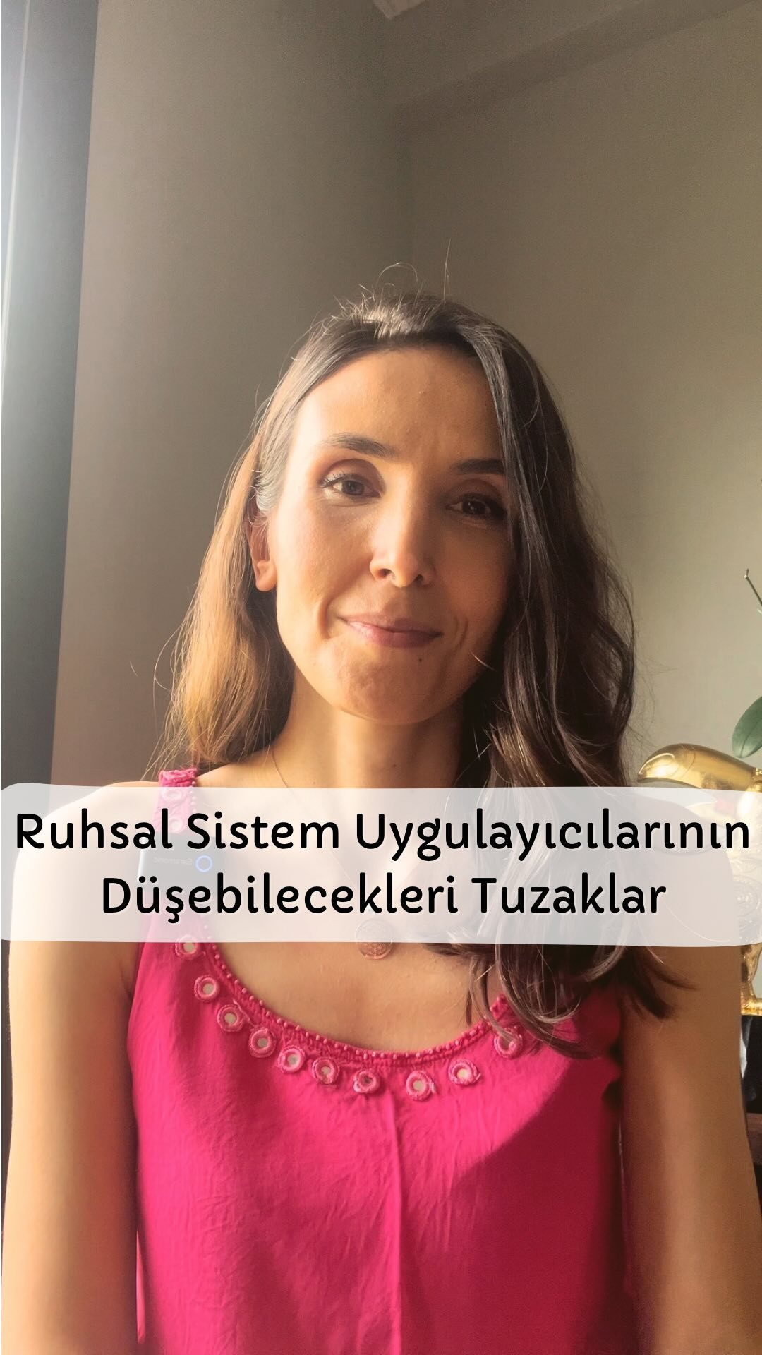 Ruhsal Sistem Uygulayıcılarının Düşebilecekleri Tuzaklar Nelerdir?
Video eşzamanlı olarak YouTube kanalımda da yayında 🌈
Önemli: Bu video bilinçaltı motivasyonlarımızı anlayabilmemizi kolaylaştırma ve farkındalık amaçlıdır. Bahsettiklerim kimilerinin tecrübe ve yaşantılarına uyacağı gibi, kimilerininkine uymayabilir. ThetaHealing® tekniği doğrudan ve dolaylı olarak tıbbi tavsiye vermez, bir doktorun tavsiyesi olmadan fiziksel veya tıbbi sorunlar için tekniğin kullanımını bir tedavi şekli olarak önermez. ihtiyaç duyuyorsanız bir profesyonelden destek almayı ihmal etmeyin🌱
Sevgiyle,
Esin Demir (Uluslararası Thetahealing Master & Sciece Eğitmeni / JAAS Eğitmeni)
#spiritüel #uyanış #farkındalık #thetahealing #jaas #regresyon