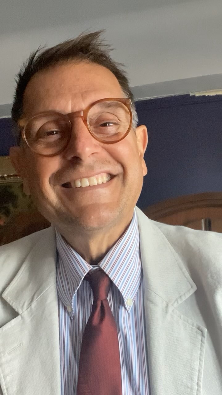 Charcoal the Elf Instagram Live tonight. Book One: Up Top for sale at www.charcoaltheelf.com #Charcoaltheelf #Charcoaltheelfbook #RABellson #AuthorLife #NewAuthor #NewBook #Bookish #bookcommunity #Fanstasy #Fiction #Bestfictionbooks #BestFantasybooks #Booklover #YoungAdultBooks #TeenBooks #FantasyReads #Fantasybook #bookrecoomendations #ElfCharacter #Familybooks #CoolReads