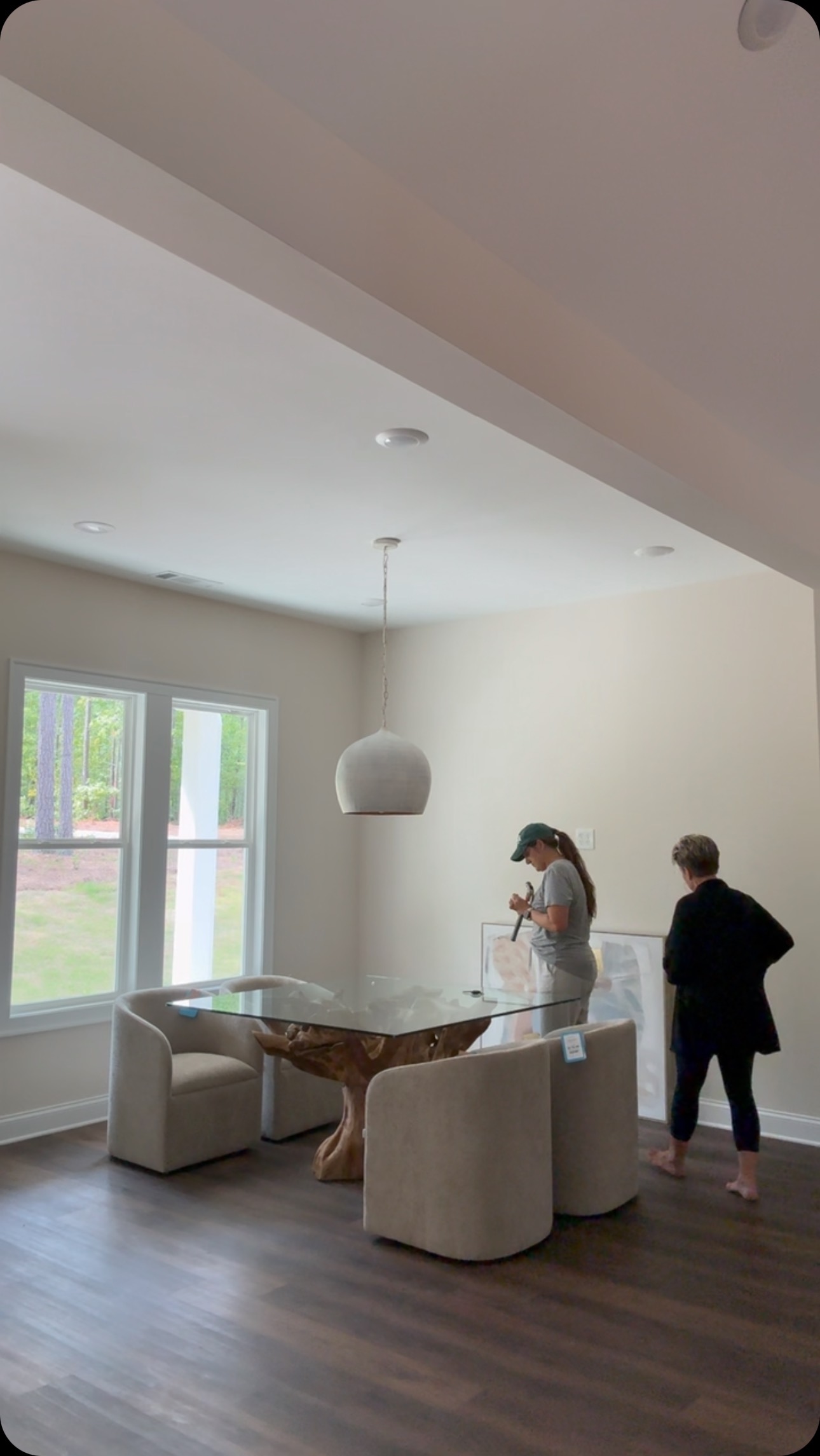 Stage a dining room with me!
#staging #staginghomes #customhome #spechome #homedesign #homedesignideas