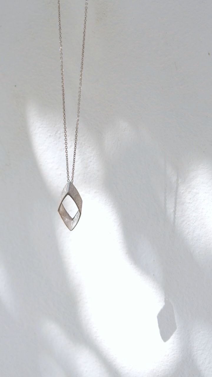 I miss the days when just existing under the greek sun was my only worry. Always mesmerized by the calmness of light, wind and shadows. And how much stillness and peace can be hidden in such a random motion.
.
.
.
#necklace #jewelry #jewelrylover #jewelryoftheday #jewelryofinstagram #silverneclace