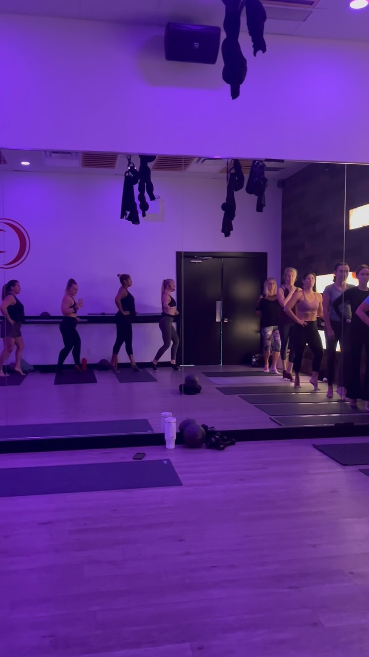 Happy 2 YEARS to @fullcircleokotoks 🎉
It was such a blast celebrating this weekend with all the incredible Full Circle community. Feeling honoured to be a part of this space and back in the group fitness world ✨