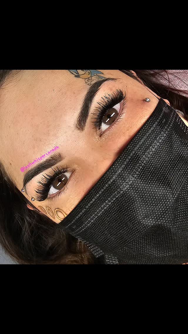 #ellipselashes #flatlashes #beautysalonhamilton #beautysalon #hamiltonontario #hamiltonbeautysalon #eyelashextensions #lashextensionsalon #lashes
