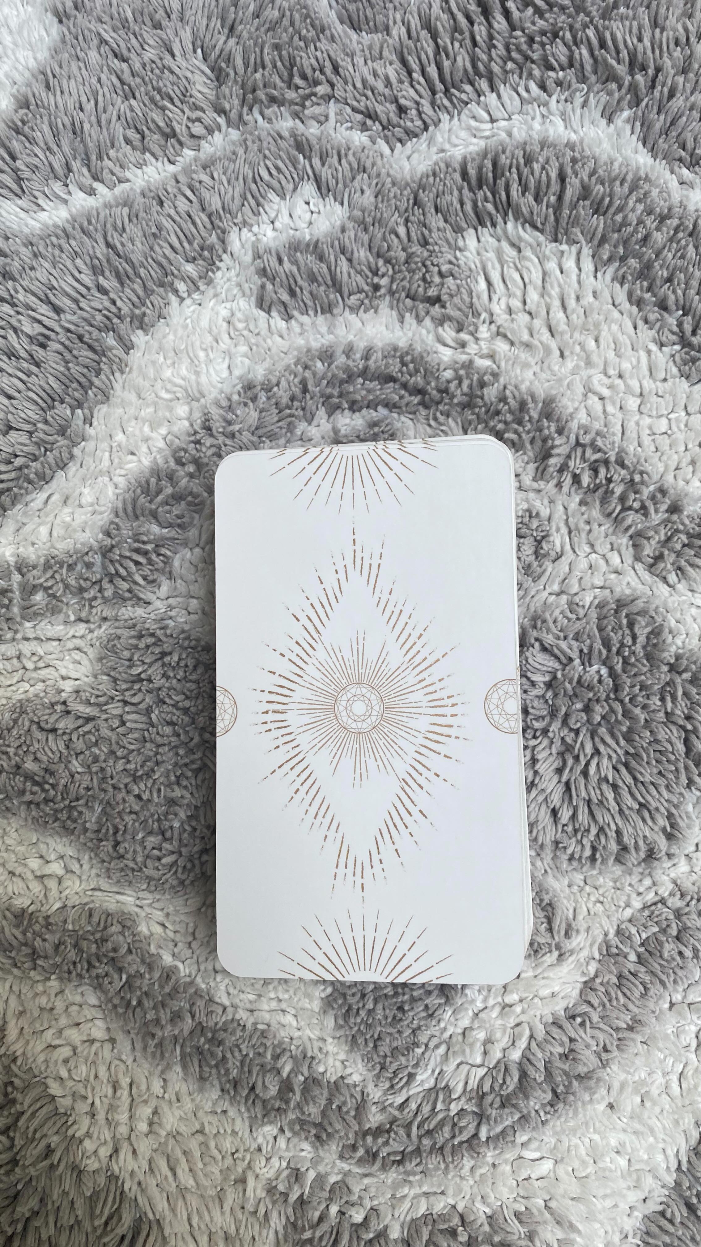 ✨ July 23rd collective reading ✨
#oraclecards #oraclereading #intuitivereading #collaboration #tarotcards #psychicreading #collective