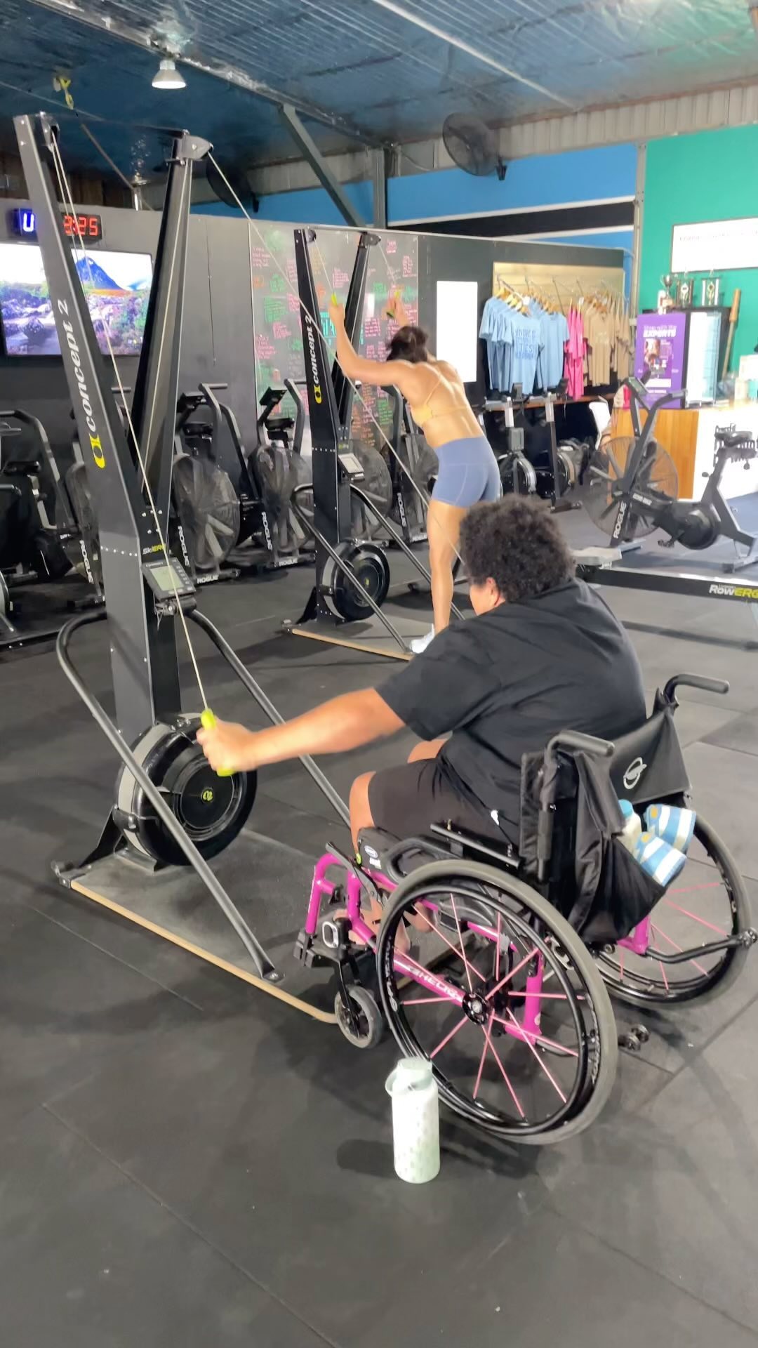 Shania getting to workout with the sis 💪
One of the best ways to enjoy training but also train hard, is to have others around you.
Shania’s lucky enough to have a family full of athletes, so they’re often floating around the gym training hard!
Shania loves the fact that she’s got some company whilst getting after it 💪
#SeeTheAbility