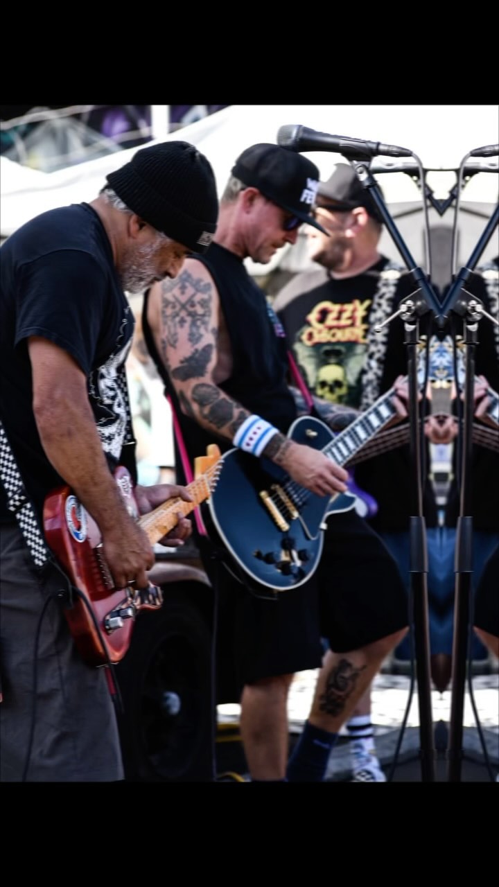 So legendary for @urethane_music to be a part of River’s 3rd Annual Skate Jam!!! Thank you to
🎸🎤@stevecaballero 🎤🎸@tim_frog
🥁@dylanmcawesome 🎸@skipjack_chad ⚡️
We had a blast🔥 🛹🔥🔥
San Diego ➡️ Santa Cruz
📸@sevboosinger @billswheelsskateshop @river.birchall.foundation
#santacruz #riverbirchallfoundation #riverforever #thinklocalfirstsantacruz #midtownsantacruz #skatefam #santacruzsentinel #timbrauch #santacruzvibesmagazine #skatejam #merge4socks #urethane #billswheels