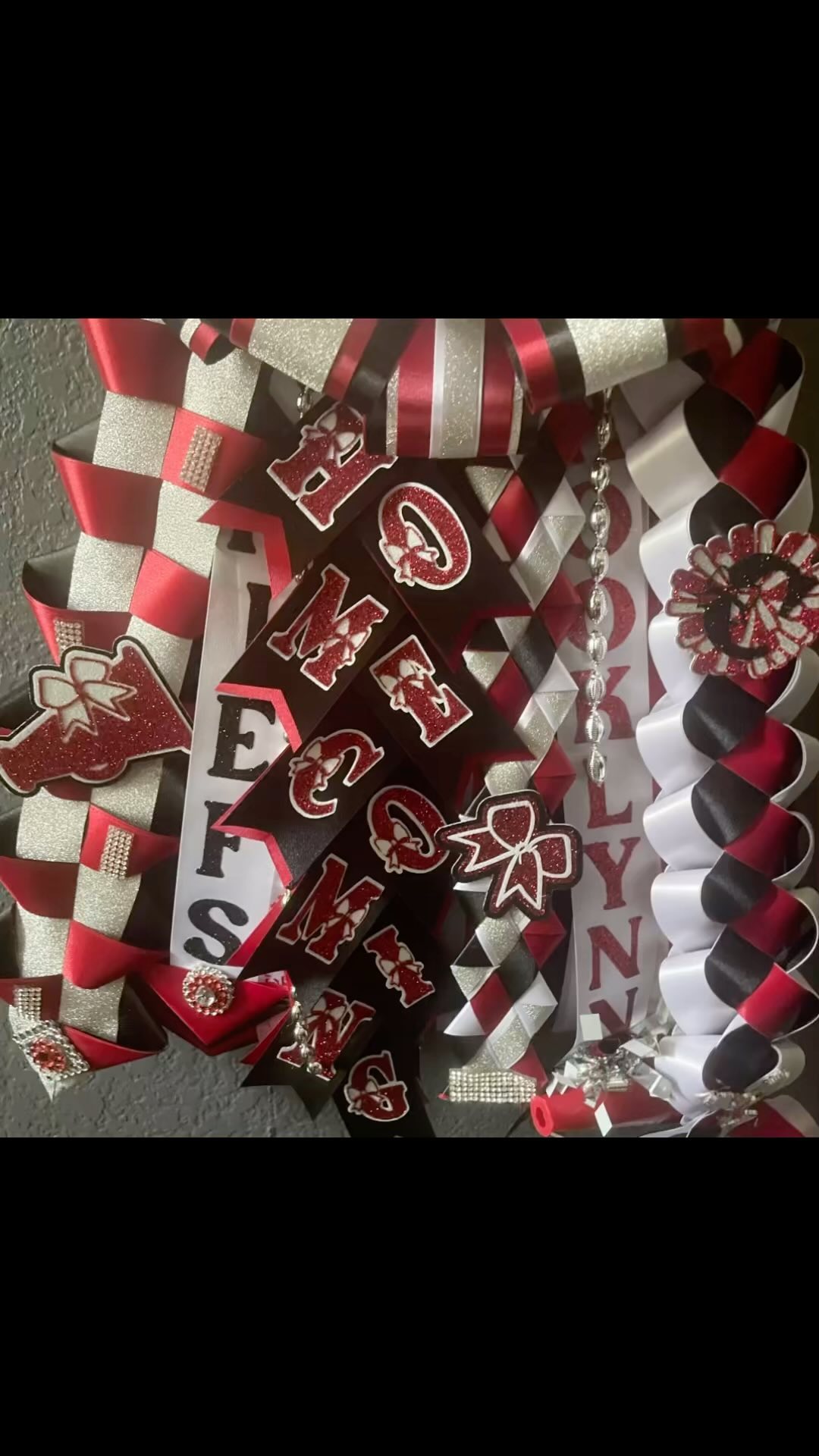 Smell the flower, see the ribbon, hear the bells, it’s Homecoming time in Texas!!! Still time to order your homecoming mum or garter! Message me today! #itsatexasthing #homecomingmums #cheerfulcrafthouse #homecoming2024❤️