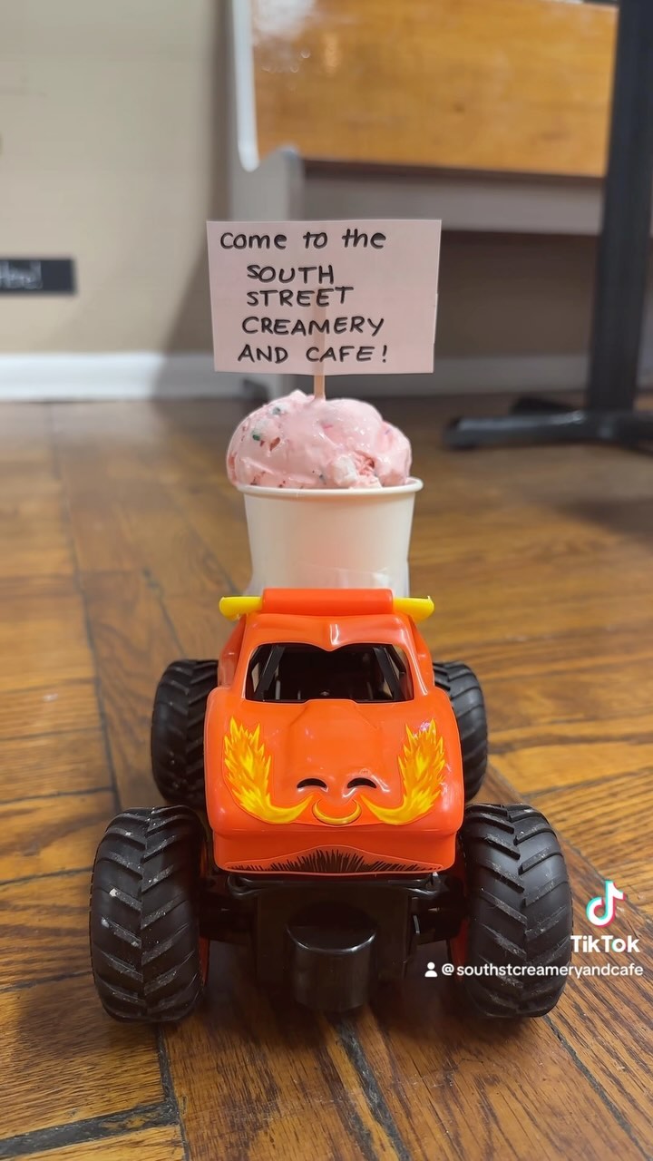 Stop by on any day of the week for a sweet treat!🍦🍦🍦