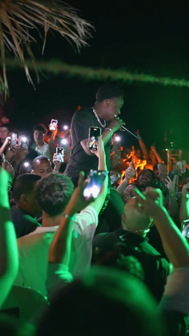 Retour sur le showcase de Jungeli au Nbc.
Un showcase intense, une ambiance au rendez-vous, un public présent du début à la fin.
Merci à tous.
Les soirées continuent tout l’été.
#NBC #naudobeachclub #jungeli #SoiréeLive #ShowcaseNBC #Été2025 #canetenroussillon