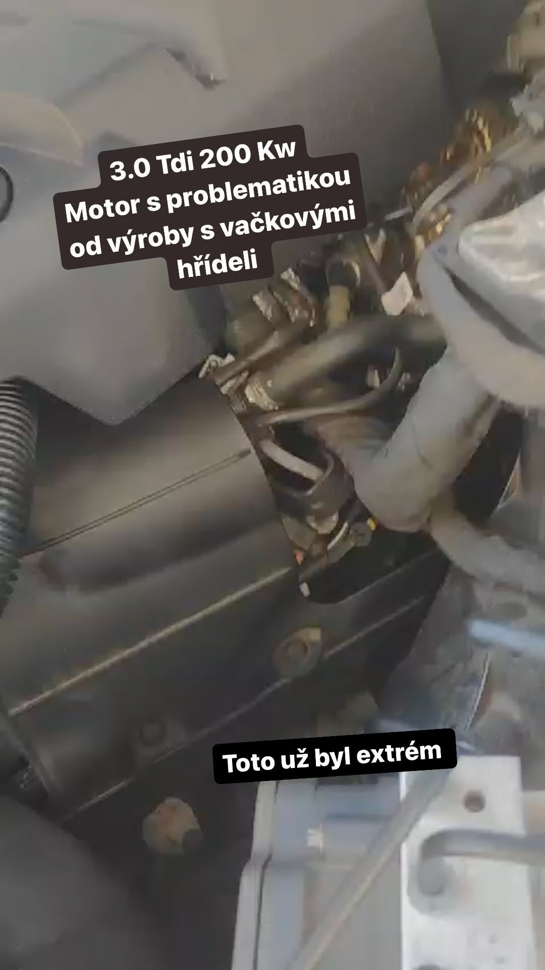 Pán čerstvě zakoupil vozidlo, ikdyž měl s sebou znalce aut, tak bohužel tady moc znalý nebyl… 🤷♂️ Video před opravou a po opravě
.
#audi #audiq7 #quattro #repair #engine #mechanik #czechrepublic #brno #insta #instaphoto #motor #oprava #