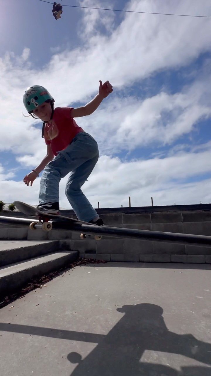 some highlights from our skate tours during the school holidays! 🩷💌 we had so much fun during the first week of the school holidays, we spent each day with a van full of girls travelling around various skateparks throughout Auckland! We were so lucky to have the weather on our side 🤞🥰
Term 4 class timetable will be on our website tomorrow!
