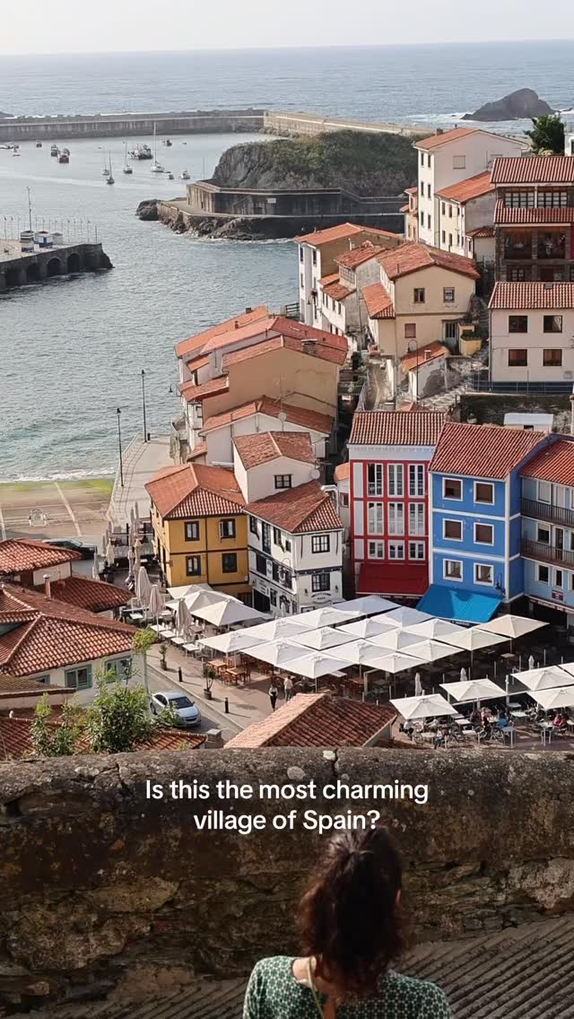 If you’re going to the north of Spain, you can’t miss this little gem!
📍Cudillero, Asturias
Hi, I’m Nicoletta and I write about unique travel destinations in this beautiful world 🌎 If you enjoy this kind of content, follow me for more travel inspiration & itineraries!
#cudillero #asturias #spain #charming #pueblito #fishingvillage #traveltips