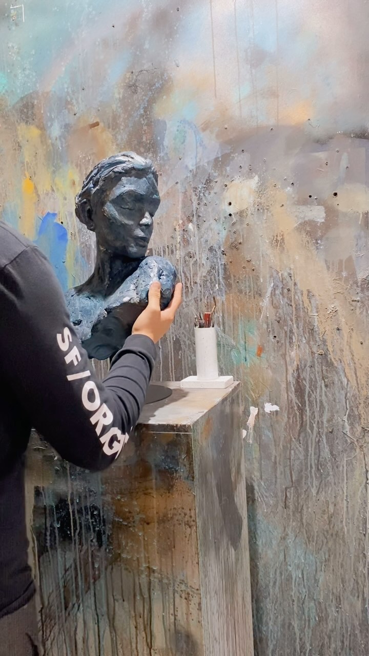 Delicate Beauty
A captivating piece of decor, a silent whisper of strength and fragility. Its fractured form, a testament to beauty in imperfection, adds a touch of intrigue to any space.
#sculpture #limitededition #sculpt #delicatebeauty #resin #art