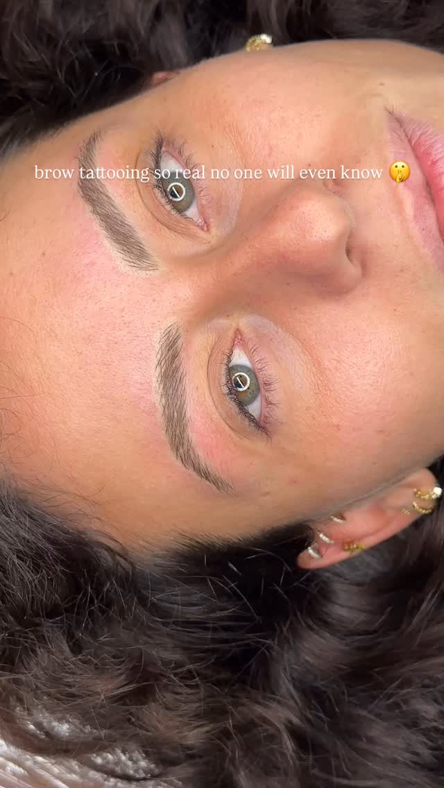 If you can get past her dreamy green eyes, just look at those brows 𼾠undetectable but fuller and fluffier and better-er.
~ Feather Touch Brows
~ Lasts 1/2 years
~ Aritist: Sarah Lea
~ PhiBrows Royal Artist
~ Southport, Gold Coast đ
~ Bookings & Info:
www.sarahleabrows.com