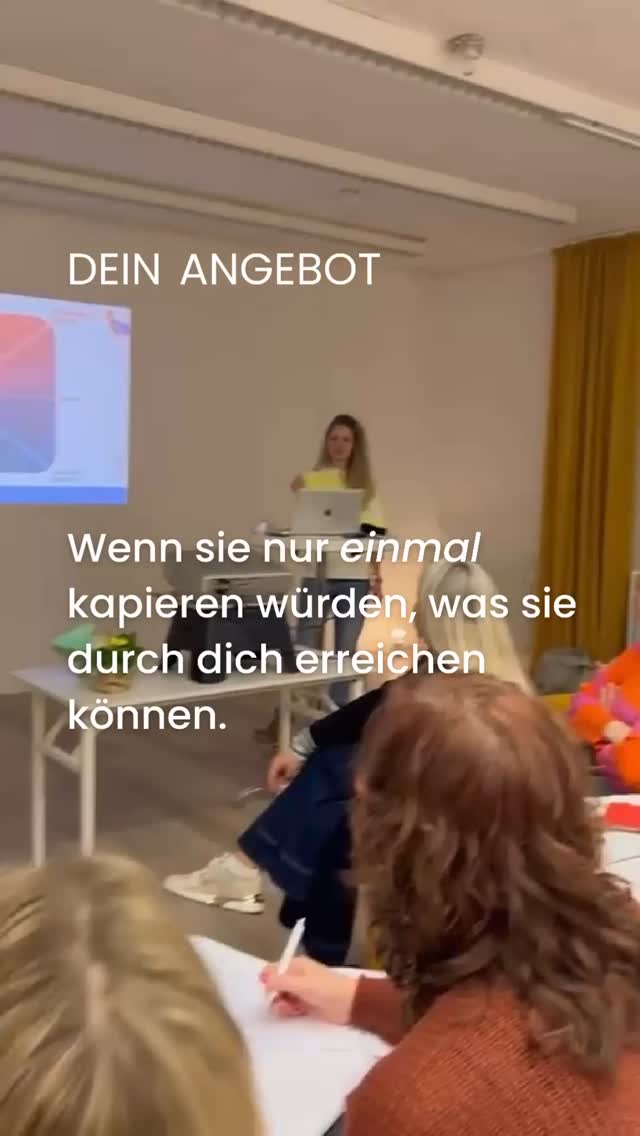 Hast du dich jemals gefragt, ob deine Kunden eigentlich blind sind, weil sie den Mehrwert hinter deinem Angebot nicht checken? Sonst würden sie ja ohne zu zögern zugreifen!
Lass mich raten🤓
- du hast schon mehrfach gehört: „Wow, das hat echt was mit mir gemacht!“
- Du weißt, dass du Leben verändern kannst – du hast’s selbst erlebt.
- Du dachtest, es reicht, das sichtbar zu machen.
Und das ist frustrierend, oder?
Ich sagst dir direkt:
➡️ Das Problem ist nicht dein Angebot, es ist ist die Art wie du es verpackst.
Die meisten Unternehmerinnen sind so begeistert von ihrer Arbeit, dass sie automatisch davon ausgehen, dass sich der Mehrwert wie von selbst versteht. “is doch klar, dass das was bringt”.
🧨 Truth Bomb: Du überschätzt die Menschen.
Nur weil DU die Tiefe und das Potenzial deines Angebots kennst,
heißt das nicht, dass andere das auch sofort fühlen.
Damit jemand wirklich kaufen will,
muss der Mehrwert greifbar, fühlbar und konkret kommuniziert sein.
Und zwar:
✨ Was genau verändert sich für deine Kunden - konkret, emotional spürbar, alltagstauglich?
✨ Was verlieren sie, wenn sie nicht buchen?
✨ Was passiert emotional - nicht nur rational?
Ab dem 4. Juli starten wir genau da.
In meinem 3 wöchigen 🧲 Magnetic Marketing Workshop lernst du, deinen Wert und den deines Angebots so verkaufsstark zu kommunizieren, dass andere den Wert sofort erkennen - und bereitwillig kaufen.
Kommentiere MAGNET und ich setzte dich unverbindlich auf die Warteliste!
Es wird lebensverändernd whoop whoop
POSITIONIERUNG
WUNSCHKUNDEN
BUSINESSAUFBAU
ONLINEBUSINESS
COACHINGFUERFRAUEN
CONTENTPLAN CONTENTSTRATEGIE
ONLINE KUNDENGEWINNUNG
BUSINESSSTARTEN
#Positionierung #Businessaufbau #onlinebusiness #mehrkunden #instahacks #mehrreichweite #kundengewinnen #sichtbarkeit