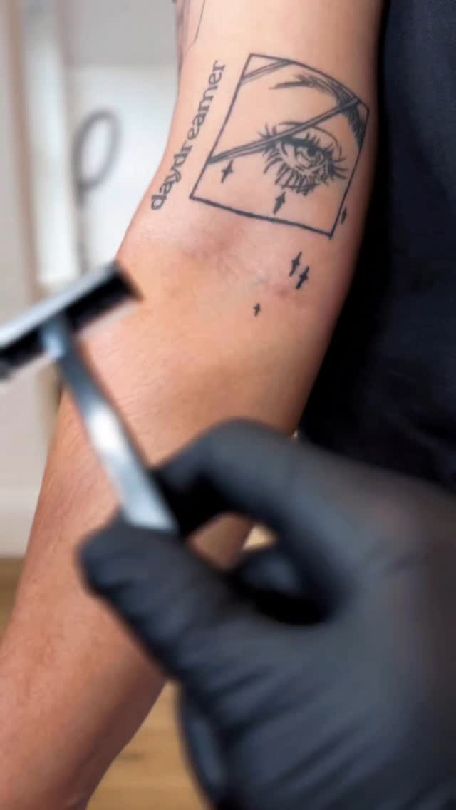 I'm now booking August (only 6 slots left) and I'd love to create something beautiful with you! For enquiries, please fill up the form (link in my bio)
Two lovers, but make it up to a half day session? - say no more ๐๐
๐ฟ done with the best needles @elitetattooofficial , at the loveliest space @sanctuarink
#tattoo #londontattoo #fantasytattoo #freehandtattoo #tattooideas #finelinetattoo #tarottattoo #sunmoontattoo