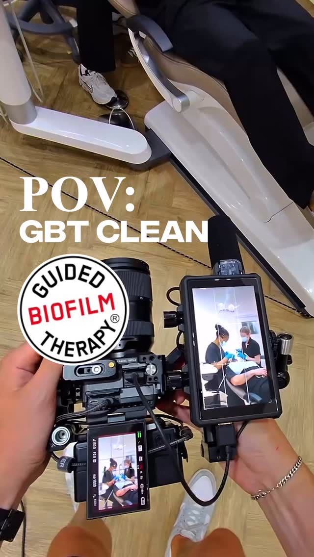 If you find it sensitive when you’re having your teeth cleaned you need GBT 🤩
.
.
If you have Composite bonding you need GBT. The only way to clean Composite without damaging the surface. It’s one of many reasons we only use GBT for our patients 🧽
.
.
Guided Biofilm Therapy at Teeth by Teki 💙
.
.
(If you live really far away or abroad let us know and we can recommend you somewhere that does GBT)
.
.
#teethbyteki #compositebonding #guidedbiofilmtherapy #healthyteeth