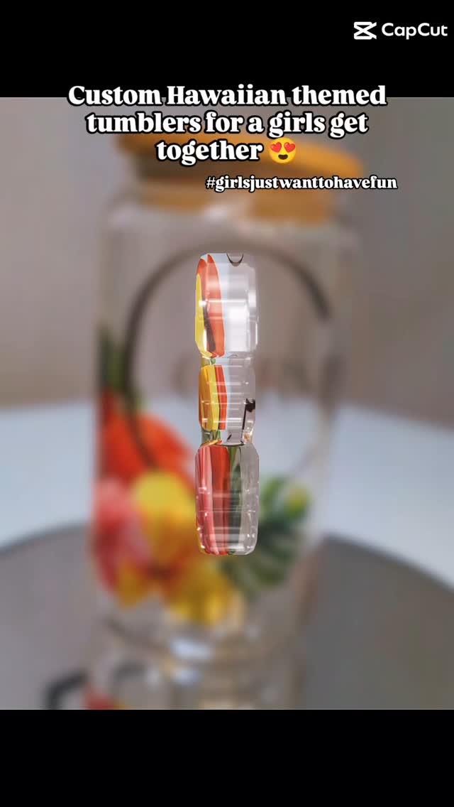 When the theme is Hawaiian and the vibes are high, basic just won’t cut it! For this girls’ tropical get-together, we went all in with custom glass tumblers designed with each guest in mind.
From concept to creation:
- Designed with the client’s theme + colors
-Sent proof for approval
-Delivered right on time with all the tropical flair
Every sip felt extra special, and every guest got to take home a little piece of paradise. 🌺
Planning a themed event? Let Uplifting Closet bring your vision to life with personalized details that make your party unforgettable!
#UpliftingCloset #tumbler #instagram #custom #personalizados #smallbusiness #crafty #partytrends #party #theme