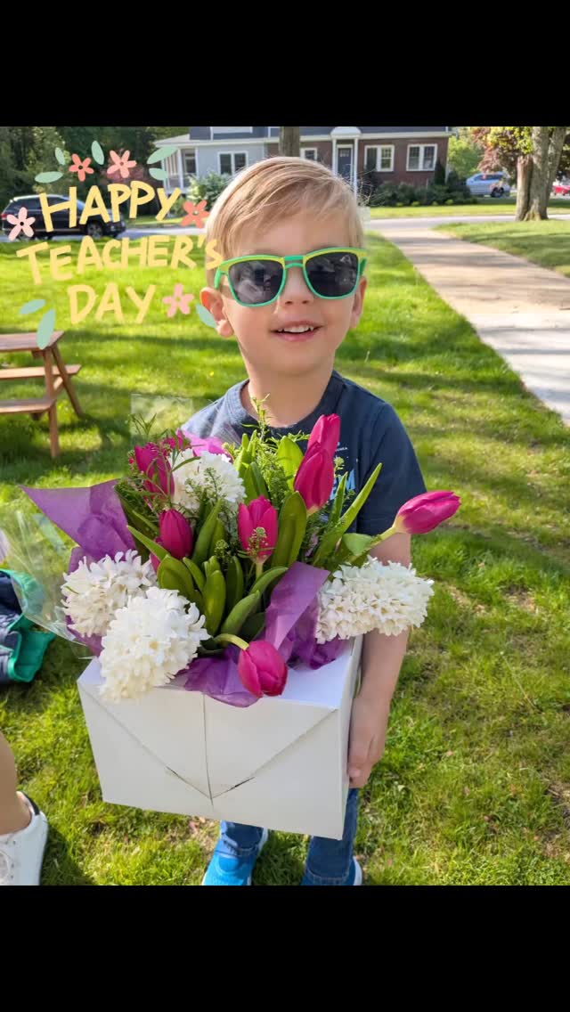 We have an amazing staff that not only help our children grow and learn but love on them every single day! #weloveourteachers #teacherappreciation #preschoolcommunity #veritasatelmwood