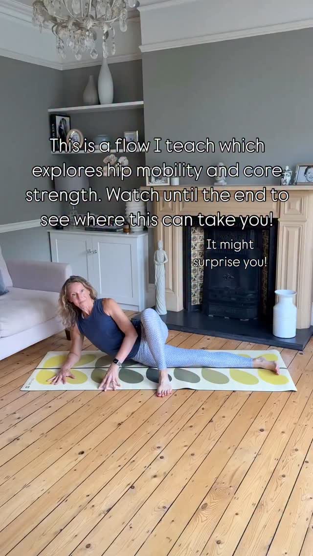 When they go low, we go high”
@michelleobama
Apt words for a time like this!
And in the meantime for tight tense hips, It bands and with some core and shoulder strengthening added to the mix - try this little floor flow.
Hang on in there until the end for the “lift up”. Go high!
1. With the top foot on the floor and knee potted up explore movement for the hip joint
2. Add a 90/90 variation- try lifting the back foot!
3. Lift up into a #vasisthasana variation.
Have a play, tweak it, share it and enjoy it!
@jennirivett_fitness @cindysullivanfitness @getfit_whit @libbystevenson.wellbeing @yogawitholive
Stay cool, stay calm and hydrated ( for those navigating a heat wave in addition to the current political climate)!
May @yogi.bare and code LORNAF15 gives a lovely discount.
🧘♀️
#yogatherapy #movementtherapy #yogaforrunners #yogadrills #yogavariations #yogatutorial #hipmobility #londonyogateacher #yogamedicine #yogaforallbodies