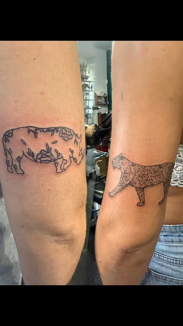 Ronnie and I finished two clean linear tattoos for Faith and Hallie, a pair of young American visitors keen to take a little momento of their trip with them wherever they roam, safe travels ladies.
#capetowntattoo #tattooedwomen #capetowntattooartist #inkstagram #tattoossofinstagram #mrluckystattoo #tattooideas #inked #linework #tattooshop #tattooshopnearme #tattooartistmagazine #tattooartistnearme