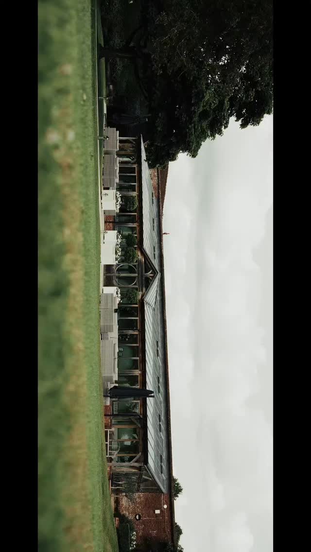 Check out this stunng wedding at @gaynespark that we filmed recently! We wish the happy couple all the best for the future. It's always great working at gaynes park and we also got to see @mattwingphoto and catch up. And working alongside the amazing @markgreatbatchtoastmaster