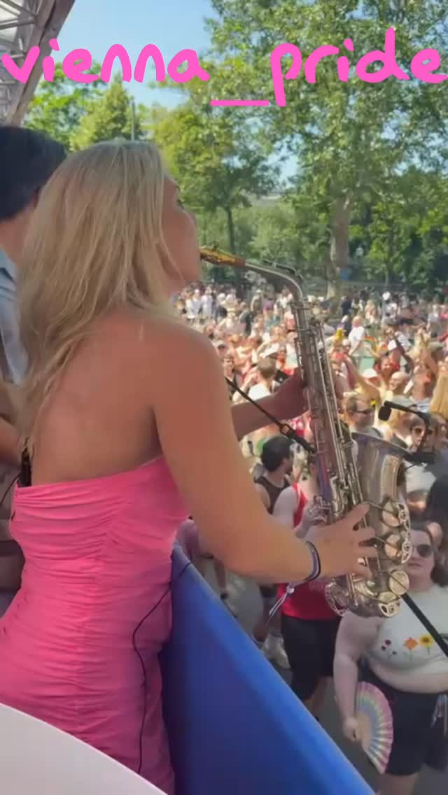 meeeega Stimmung 🔥 #viennapride #viennapride2025 #wien #regenbogenparade
