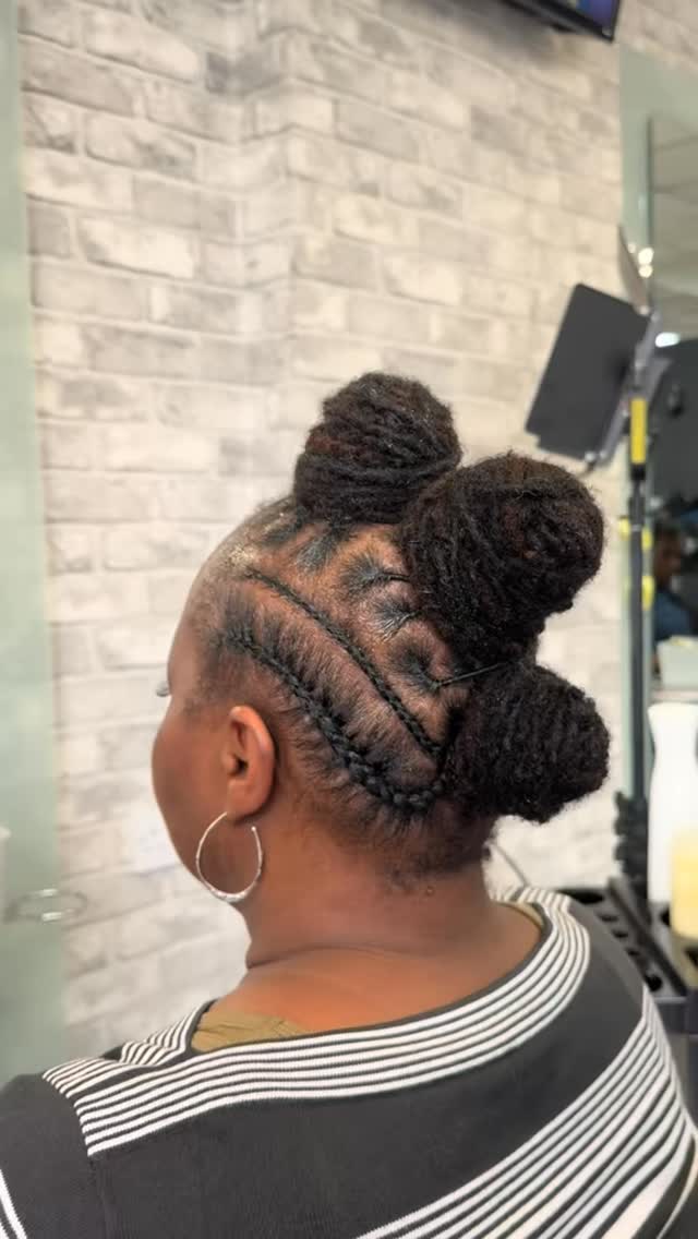 Q2 Locs Parlour Limited
Service : wash, retwist + style 🔖
Style :
Stylist : Pam
Interested in booking ? Check link in our bio 👆🏾.
Tired of salons that don’t understand your crown? At Q2 Locs Parlour, we specialise in bespoke loc care, protective styling, and scalp wellness—because your hair deserves expert hands and authentic care.
location : Harrow , North west London . 📍
Best train line : Metropolitan 🚊
Finding 🅿️arking on appointment day ?
Greenhill Way Car Park ( 7mins walk )
St Ann’s Car Park ( 6 mins walk )
St Gorge’s Car Park ( 7 mins walk )
Got further questions? Send us a dm @q2locsparlour or text message / call / WhatsApp via 07508902133
What we offer:
• Signature Loc Maintenance & Retwists
• Start Loc Journey Packages
• Dry Scalp & Hair Growth Treatments
• Premium Natural Hair Products (Now Available In-Store!)
Book your appointment today and experience why our clients call us London’s go-to loc specialists.
Tag us: #Q2LocsGlow to get featured!
—
#Q2LocsParlour #LondonLocs #NaturalHairUK #LocGoals #AfroHairCare #ScalpTreatment #LocJourney #HairCareBusiness #BookNowLondon #NaturalHairCommunity