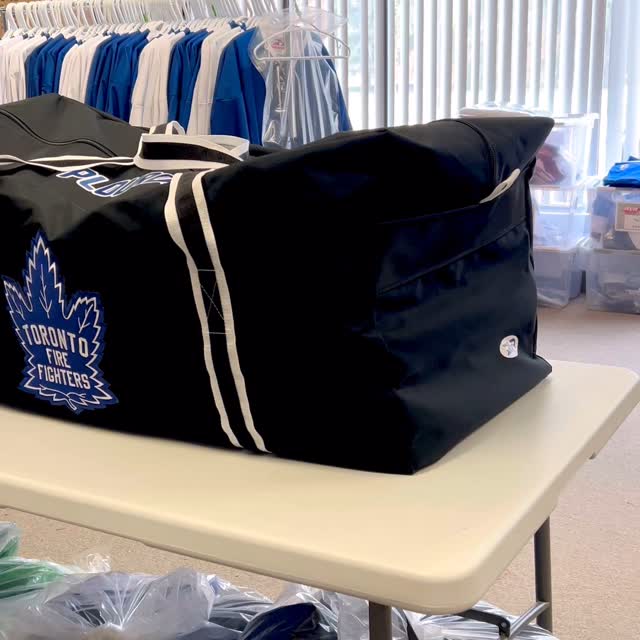 ๐ฅ
๐CUSTOM HOCKEY BAGS BUILT TO LAST! ๐ฅถ
Place your order today! ๐ in our bio!
#HockeyCanada #GTHL #nhlhockey #TorontoMapleLeafs #HockeyNightInCanada #HockeyPride #HockeyLife #OHL #JuniorHockey #CanadaHockey #TorontoSport #GTAHockey #NHLFans #LeafsNation #HockeyTraining #WomenInHockey #StreetHockey #HockeyFamily #SportsInToronto #IceHockey #PuckLife #HockeyCommunity #TorontoSports #HockeyGoals #GoalieLife #HockeySkills #HockeyLove #PlayoffHockeySkills #HockeyLove #PlayoffHockey #RYRSPORTS