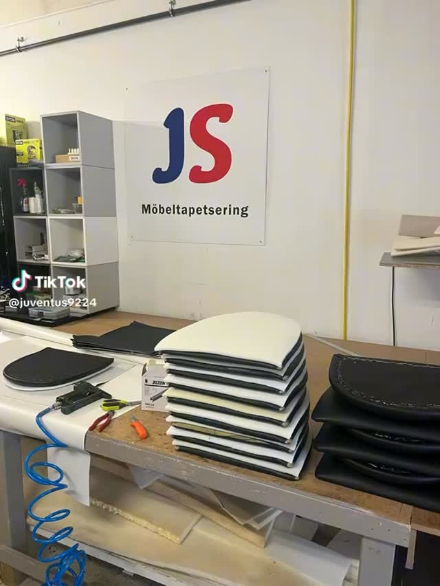 #gamlastan #stolar #svart