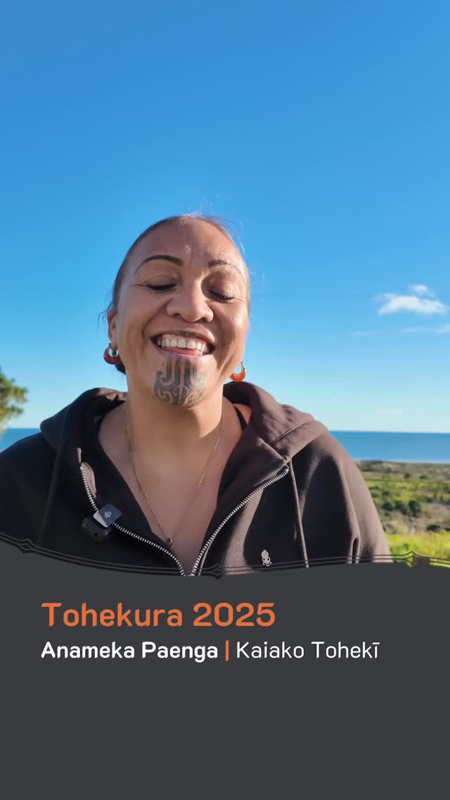 Tohea te reo, tohea tana ora
Kua tō te rā ki runga i tēnei tohekura 2025.
Ā, taihoa ake nei whakarongo atu ai tātou ki ngā hua o te tau me ngā wawata nui mō tana ānamata.
Tohekura 2025
#Tohekura2025 #Tewhakatōhea