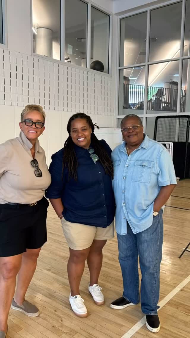 In community. Connecting with Pride! #strongertogether #visibilitythroughvoices #livingthetruthinmenofearnoshame #pride365days🌈 #masculineidentifiedlesbiansofcolorcollective