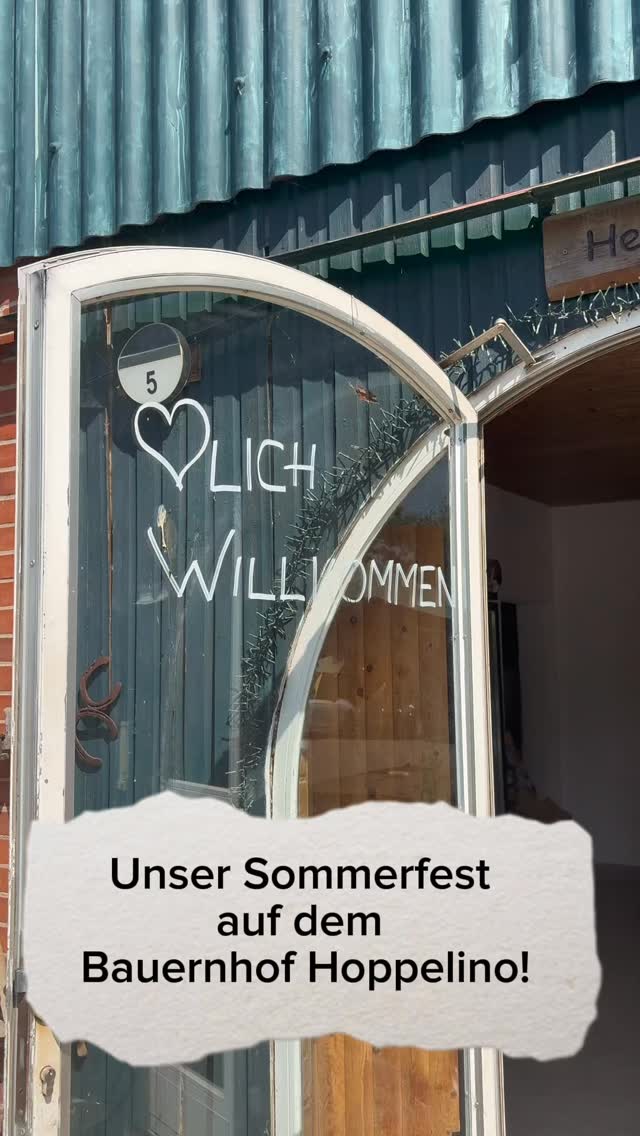 Dieses Jahr haben unsere Kitas📍Auf dem Königslande, 📍Dithmarscher Straße und 📍Walddörferstraße ein gemeinsames Sommerfest auf dem Bauernhof Hoppelino gefeiert. Wir danken allen Familien die da waren und diesen Tag mit so viel guter Laune bereichert haben!
Ein wunderbareres Fest mit ganz vielen tollen Momenten, glücklichen Kindern und viel Sonnenschein! ☀️🐄🐎🐷🐑 #kita #kindergarten #kids #hamburg #kinder #krippe #bauernhof #sommer #sommerfest